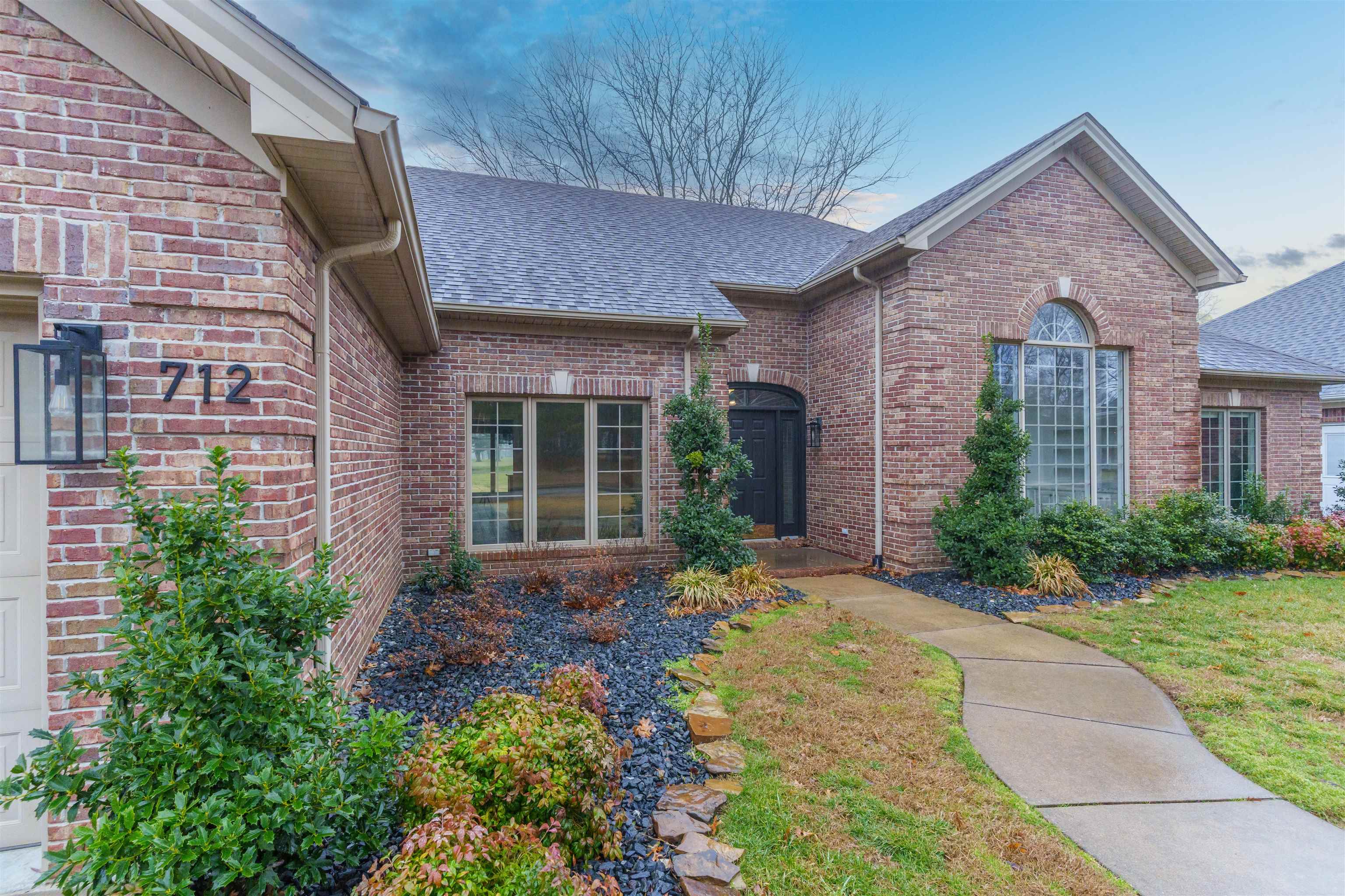 712 Alexandria, Owensboro, Kentucky 42303, 3 Bedrooms Bedrooms, ,2 BathroomsBathrooms,Single Family Residence,For Sale,Alexandria,91576