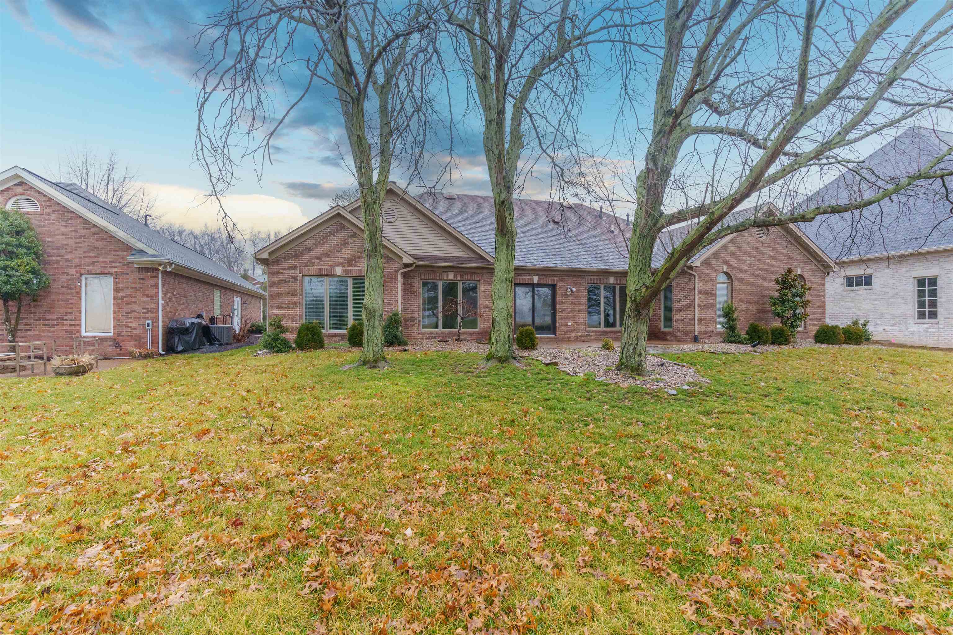 712 Alexandria, Owensboro, Kentucky 42303, 3 Bedrooms Bedrooms, ,2 BathroomsBathrooms,Single Family Residence,For Sale,Alexandria,91576