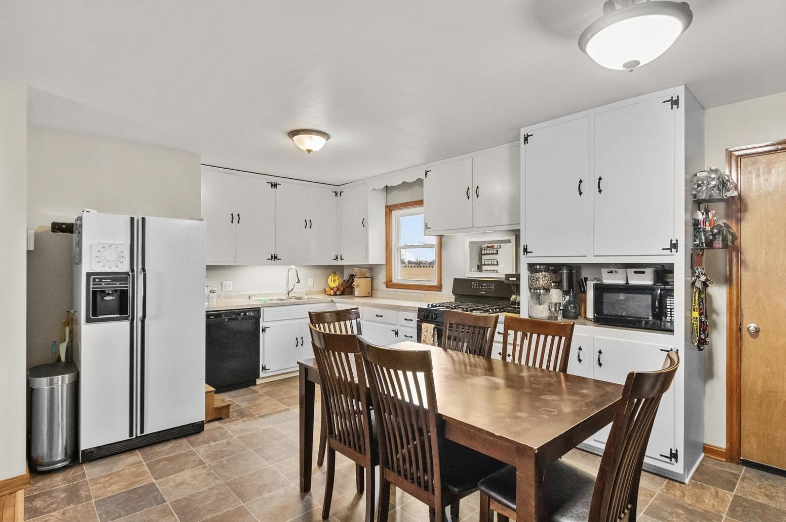 4404 W 5th Street Rd., Owensboro, Kentucky 42301, 3 Bedrooms Bedrooms, ,1 BathroomBathrooms,Single Family Residence,For Sale,W 5th Street Rd.,91577
