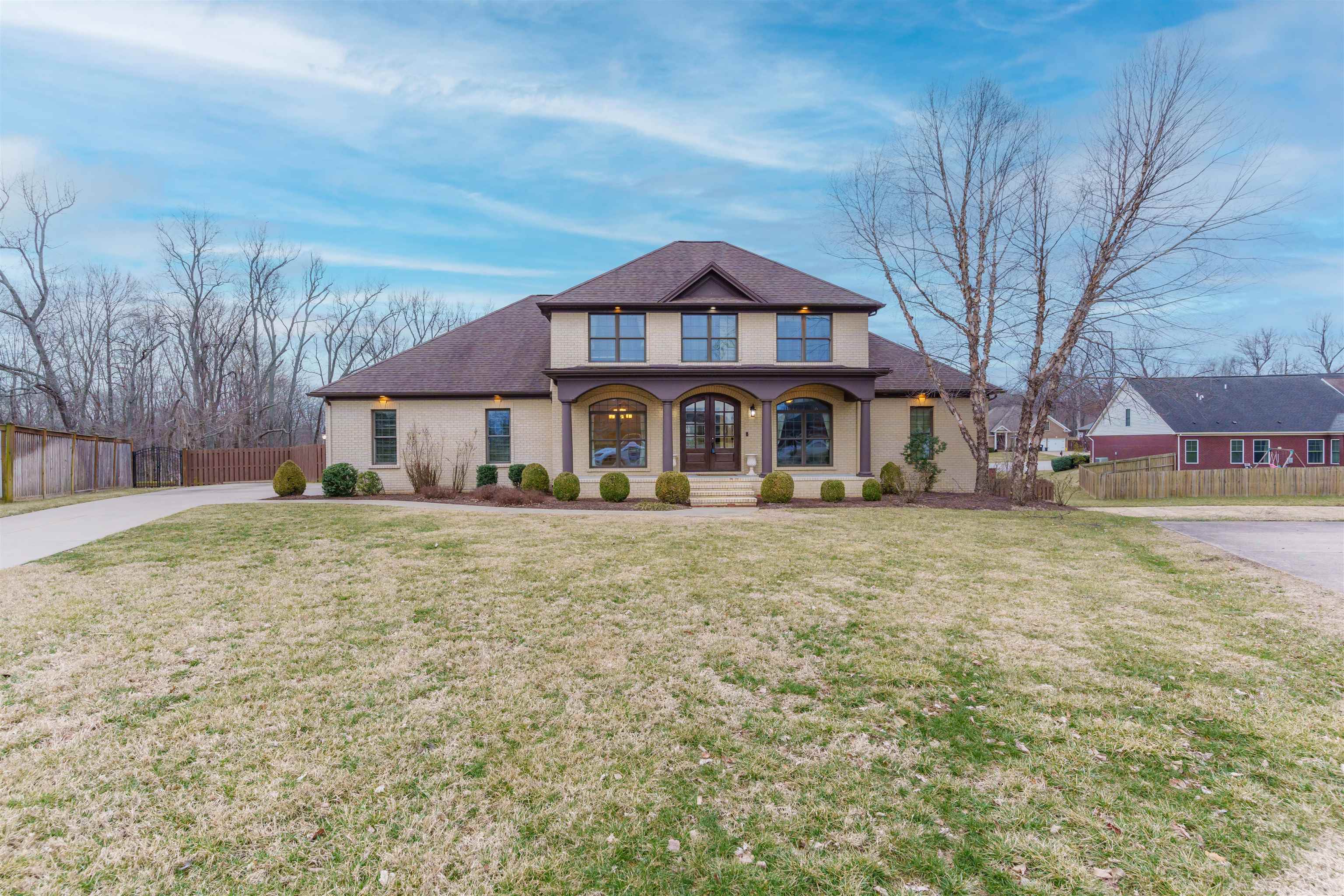 3124 Forest Edge Cove, Owensboro, Kentucky 42303, 5 Bedrooms Bedrooms, ,3 BathroomsBathrooms,Single Family Residence,For Sale,Forest Edge Cove,91579