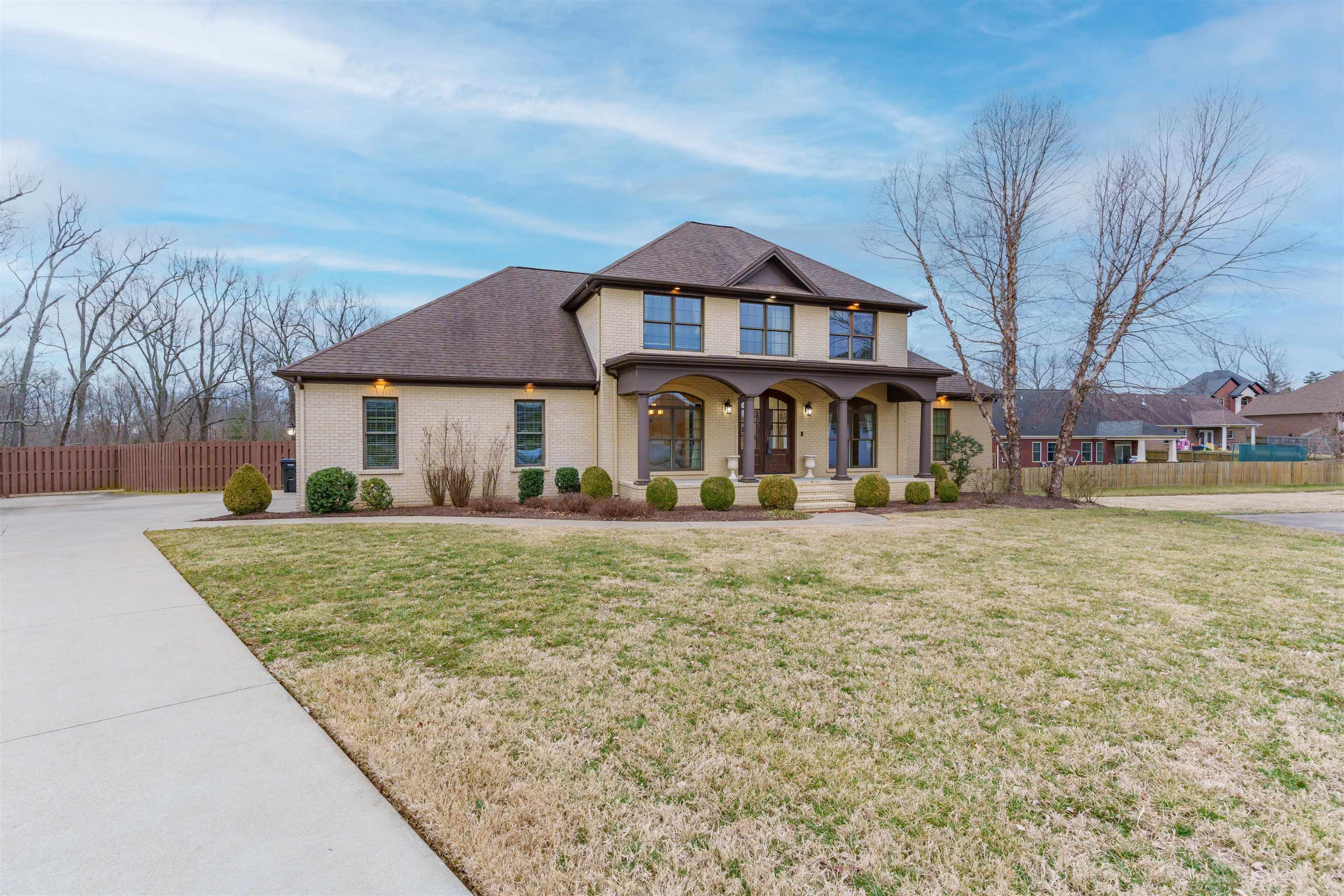 3124 Forest Edge Cove, Owensboro, Kentucky 42303, 5 Bedrooms Bedrooms, ,3 BathroomsBathrooms,Single Family Residence,For Sale,Forest Edge Cove,91579