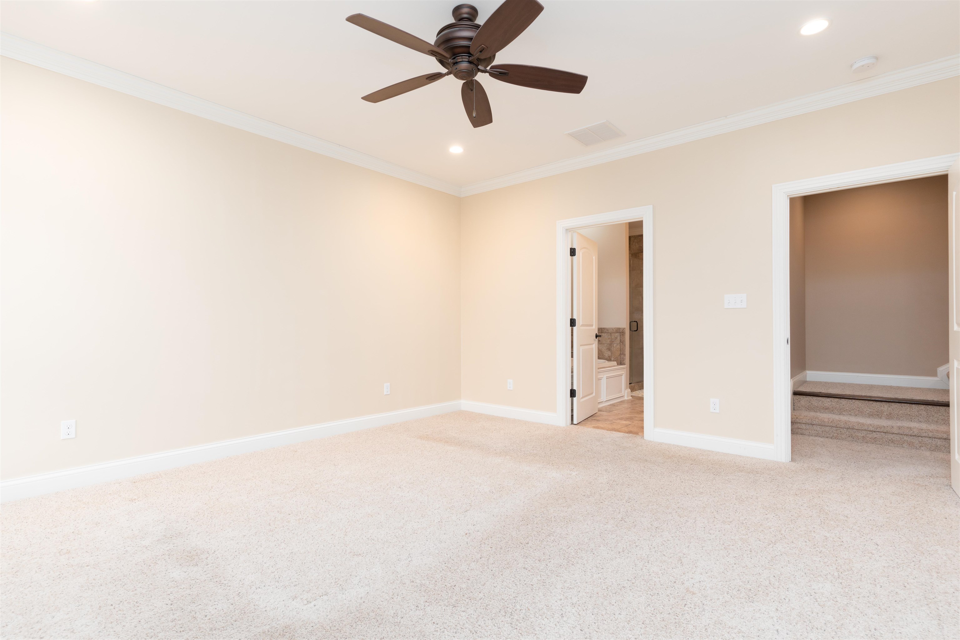 3124 Forest Edge Cove, Owensboro, Kentucky 42303, 5 Bedrooms Bedrooms, ,3 BathroomsBathrooms,Single Family Residence,For Sale,Forest Edge Cove,91579