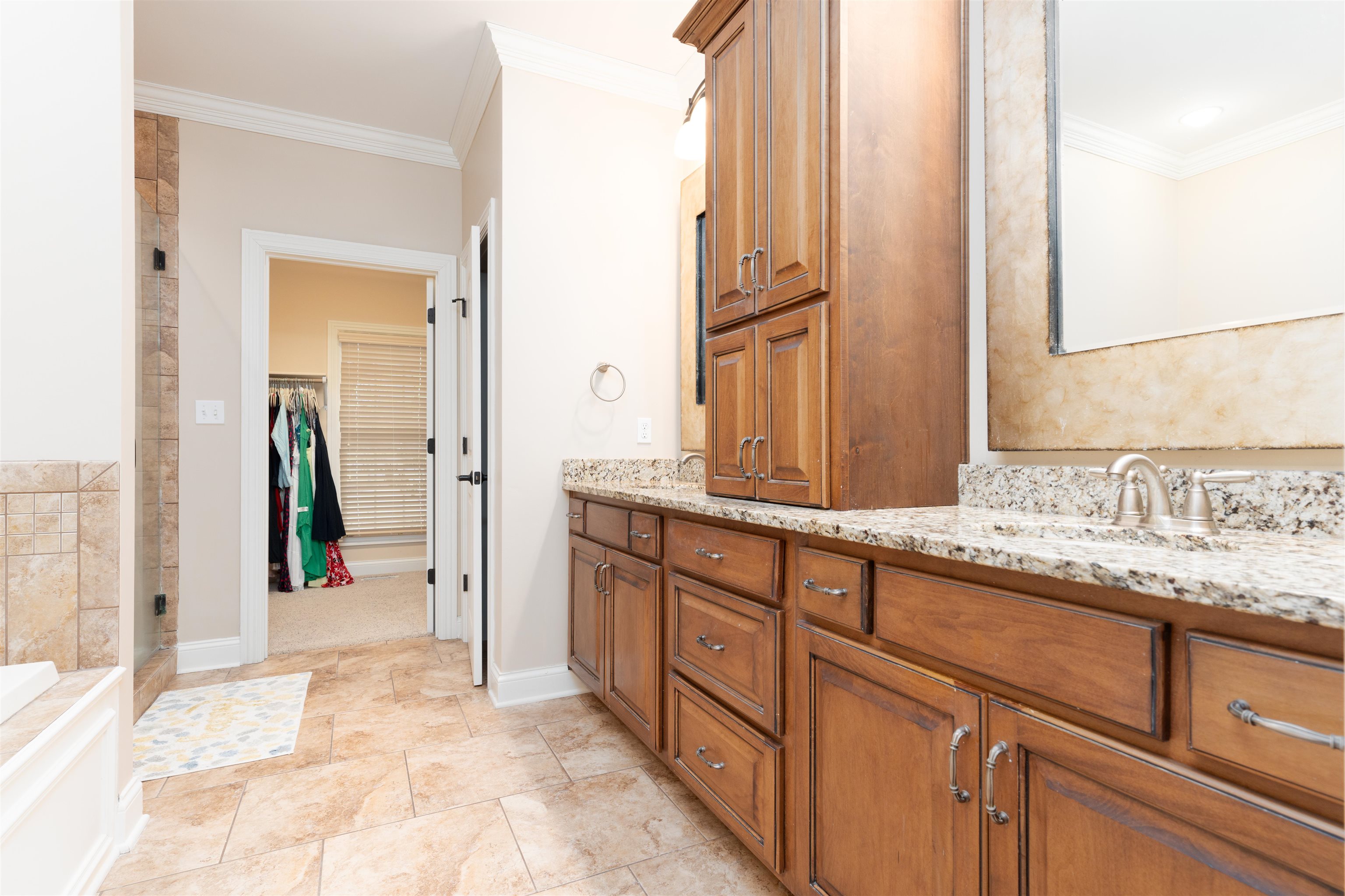 3124 Forest Edge Cove, Owensboro, Kentucky 42303, 5 Bedrooms Bedrooms, ,3 BathroomsBathrooms,Single Family Residence,For Sale,Forest Edge Cove,91579