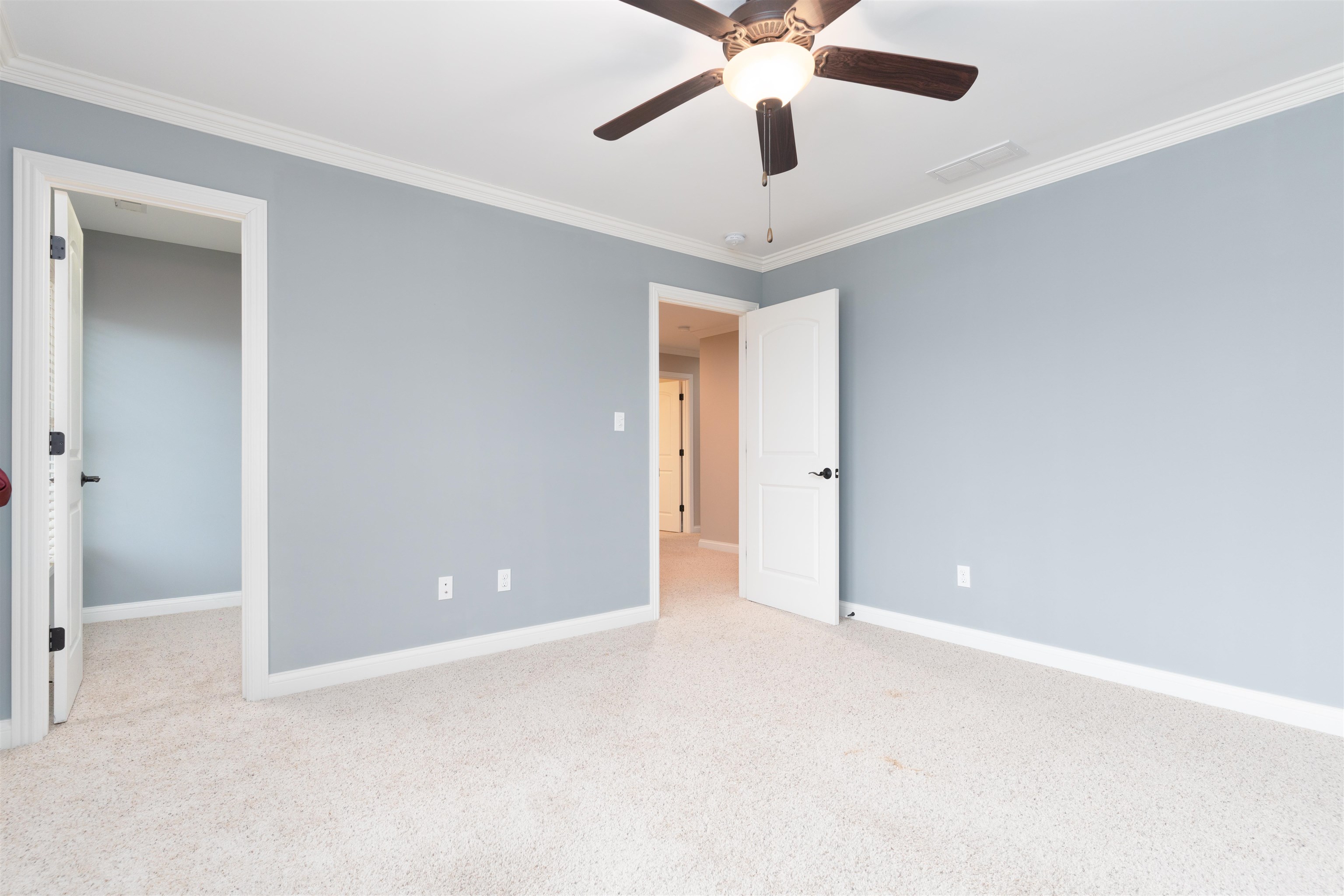 3124 Forest Edge Cove, Owensboro, Kentucky 42303, 5 Bedrooms Bedrooms, ,3 BathroomsBathrooms,Single Family Residence,For Sale,Forest Edge Cove,91579