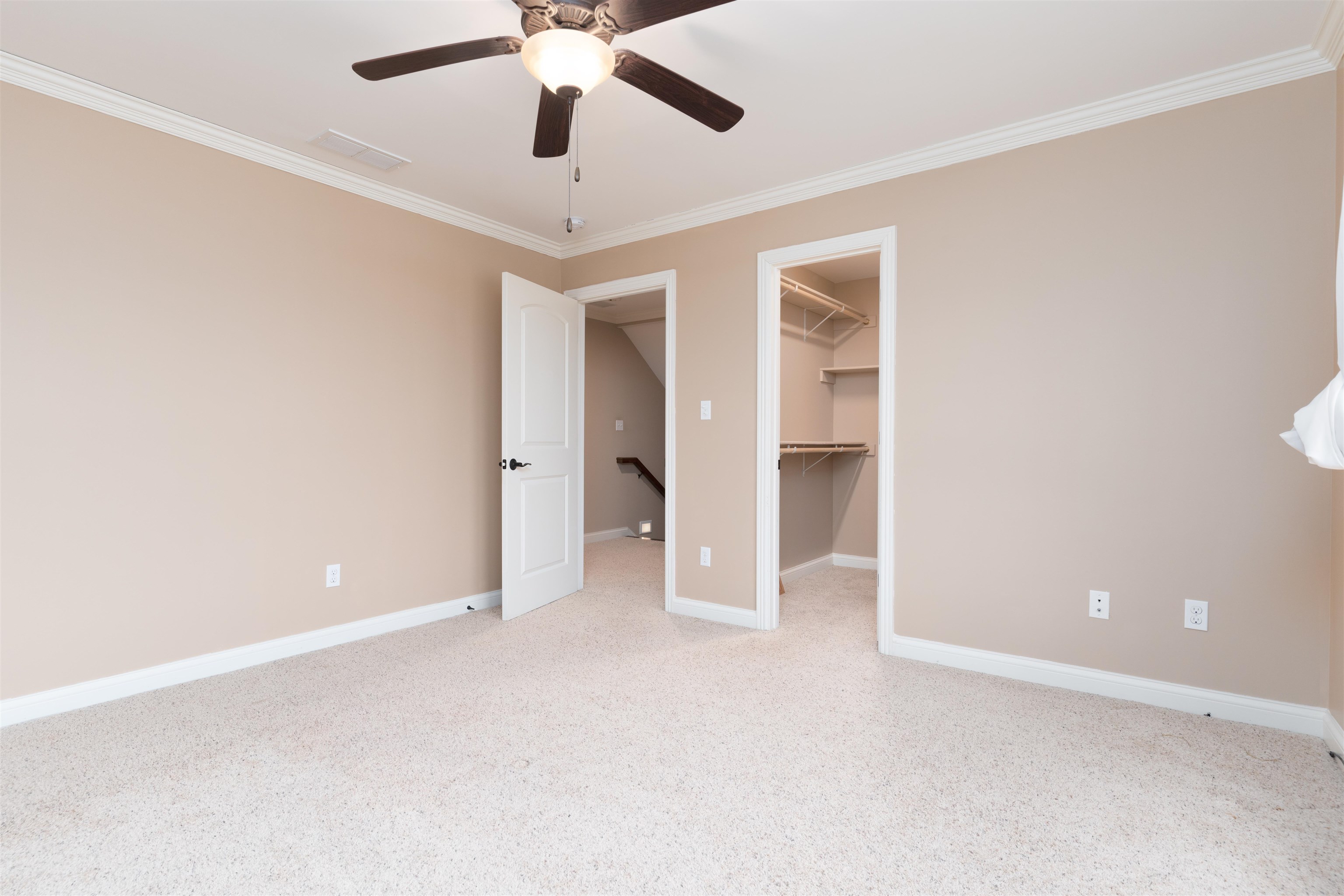 3124 Forest Edge Cove, Owensboro, Kentucky 42303, 5 Bedrooms Bedrooms, ,3 BathroomsBathrooms,Single Family Residence,For Sale,Forest Edge Cove,91579