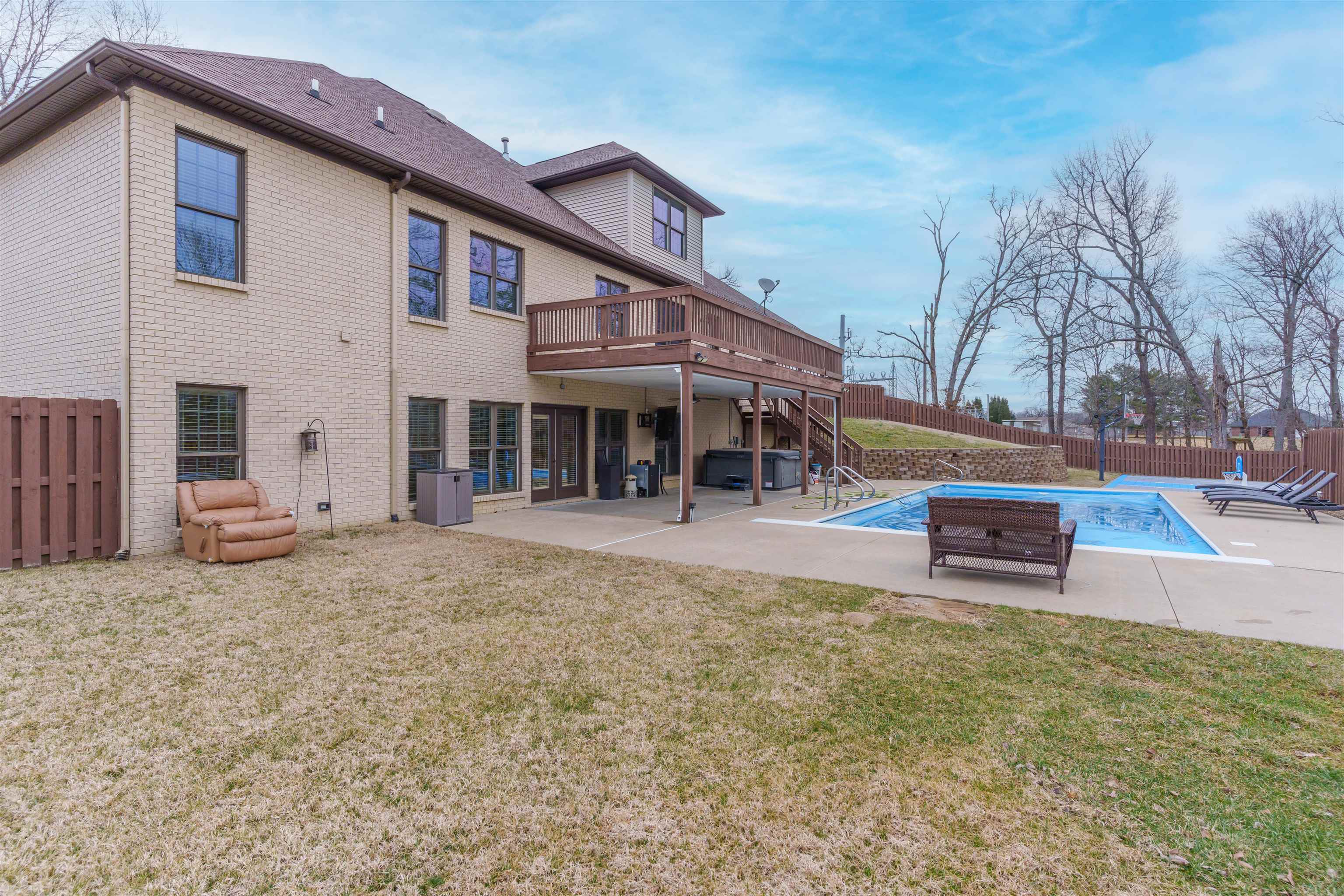 3124 Forest Edge Cove, Owensboro, Kentucky 42303, 5 Bedrooms Bedrooms, ,3 BathroomsBathrooms,Single Family Residence,For Sale,Forest Edge Cove,91579