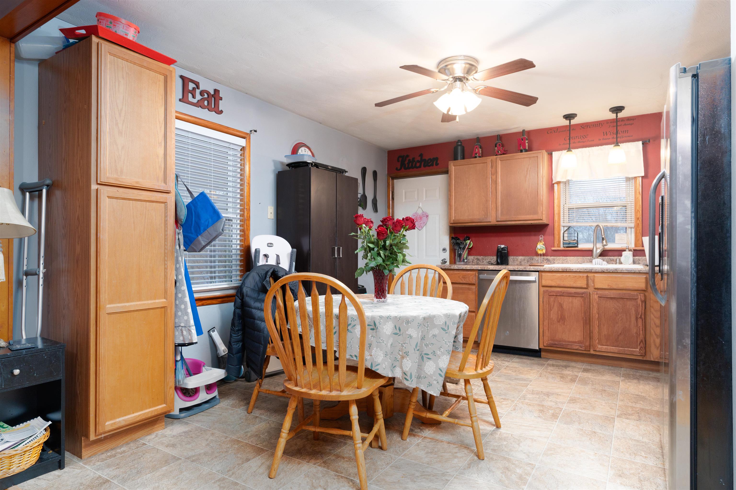 2700 Winding Way, Owensboro, Kentucky 42303, 3 Bedrooms Bedrooms, ,1 BathroomBathrooms,Single Family Residence,For Sale,Winding Way,91585