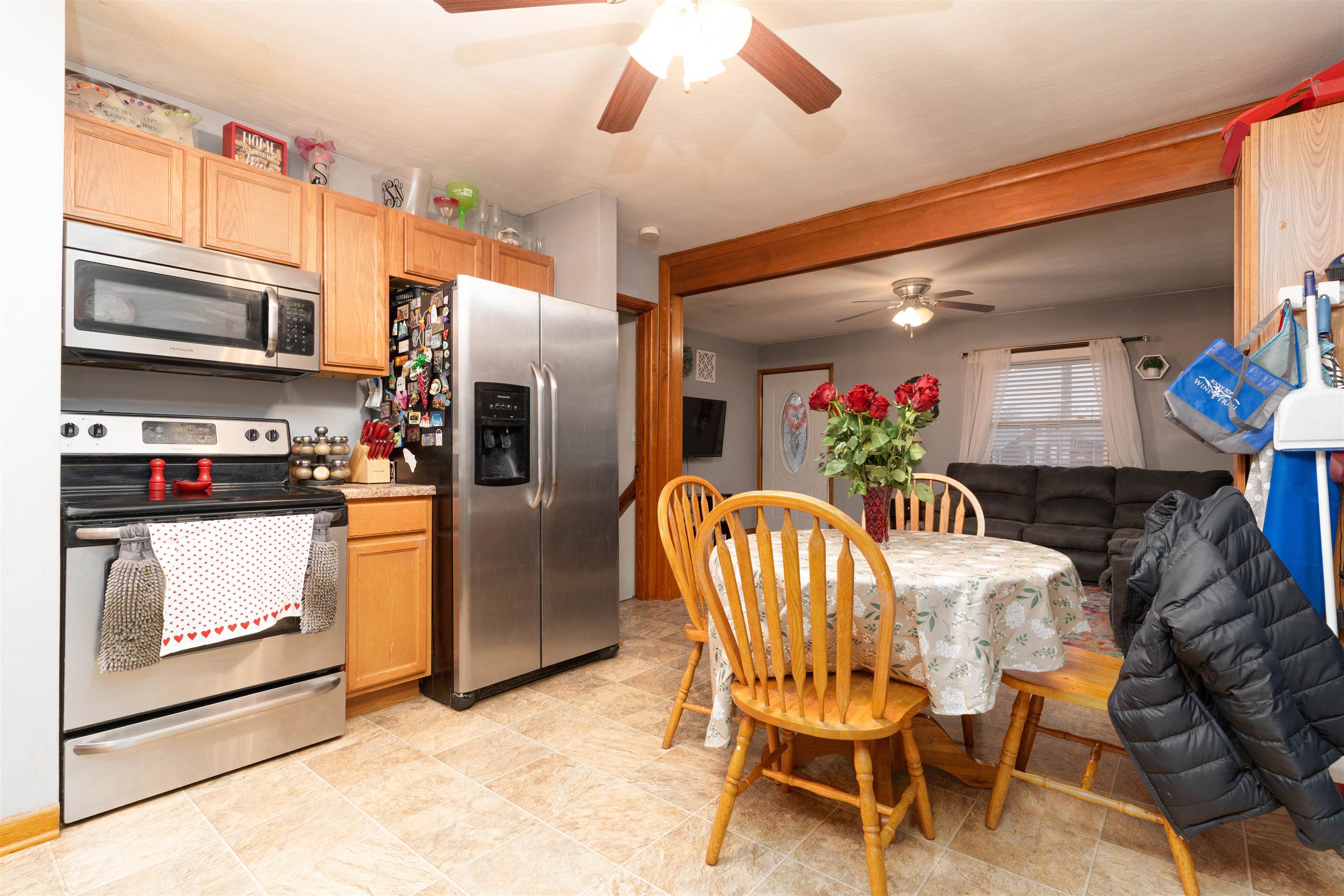2700 Winding Way, Owensboro, Kentucky 42303, 3 Bedrooms Bedrooms, ,1 BathroomBathrooms,Single Family Residence,For Sale,Winding Way,91585