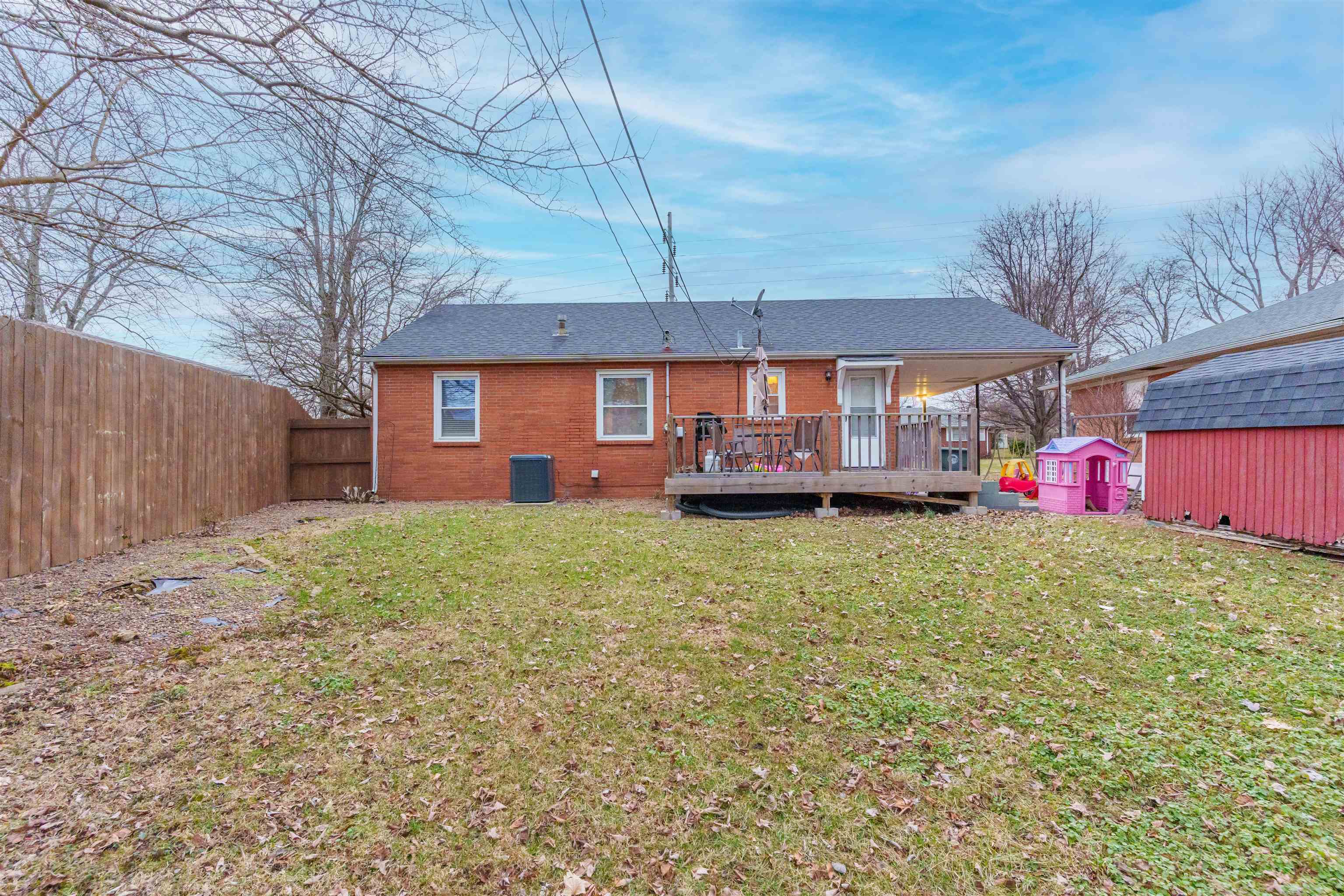 2700 Winding Way, Owensboro, Kentucky 42303, 3 Bedrooms Bedrooms, ,1 BathroomBathrooms,Single Family Residence,For Sale,Winding Way,91585