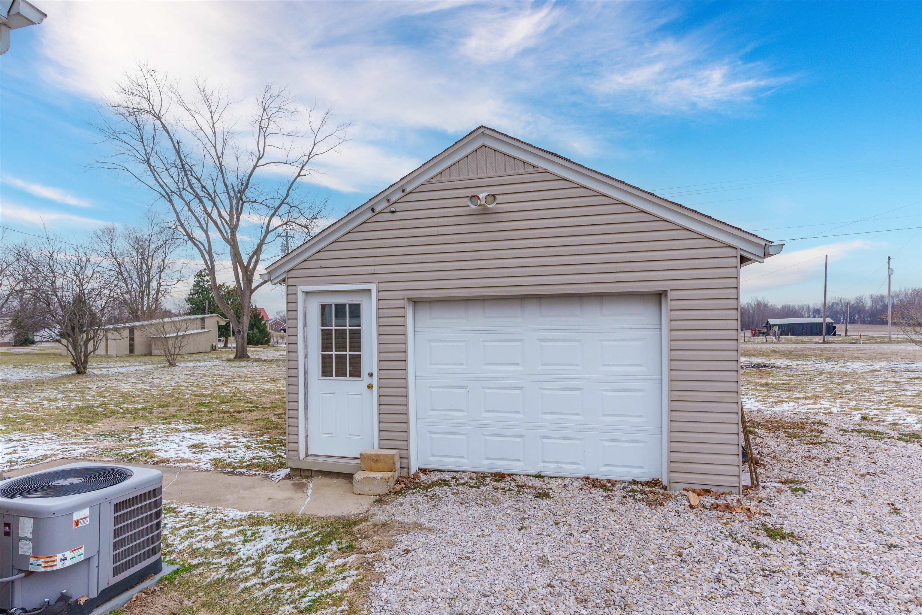 7133 Hwy 56, Owensboro, Kentucky 42301-0000, 4 Bedrooms Bedrooms, ,1 BathroomBathrooms,Single Family Residence,For Sale,Hwy 56,91597