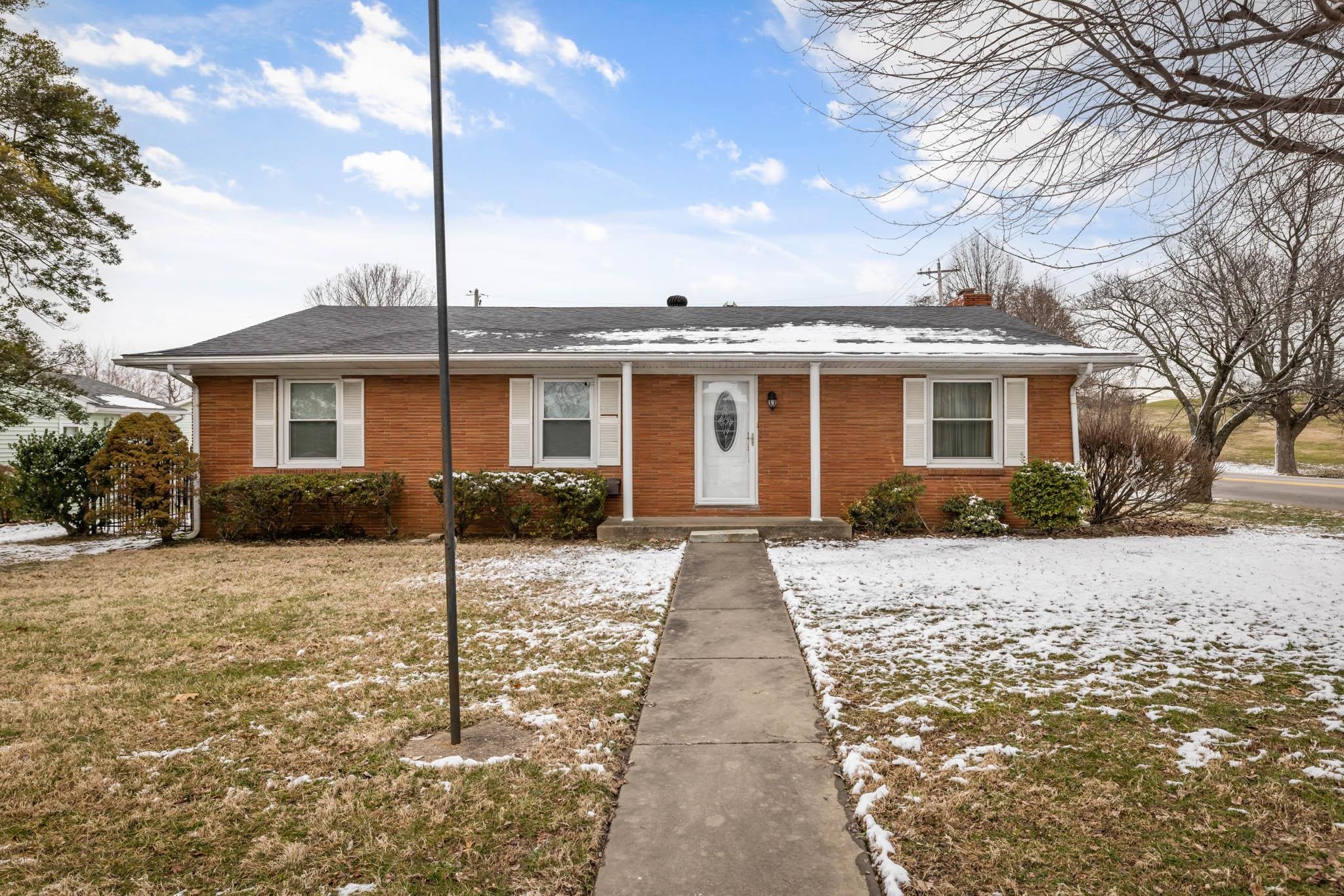 4235 Pendley Court, Owensboro, Kentucky 42301, 4 Bedrooms Bedrooms, ,2 BathroomsBathrooms,Single Family Residence,For Sale,Pendley Court,91602