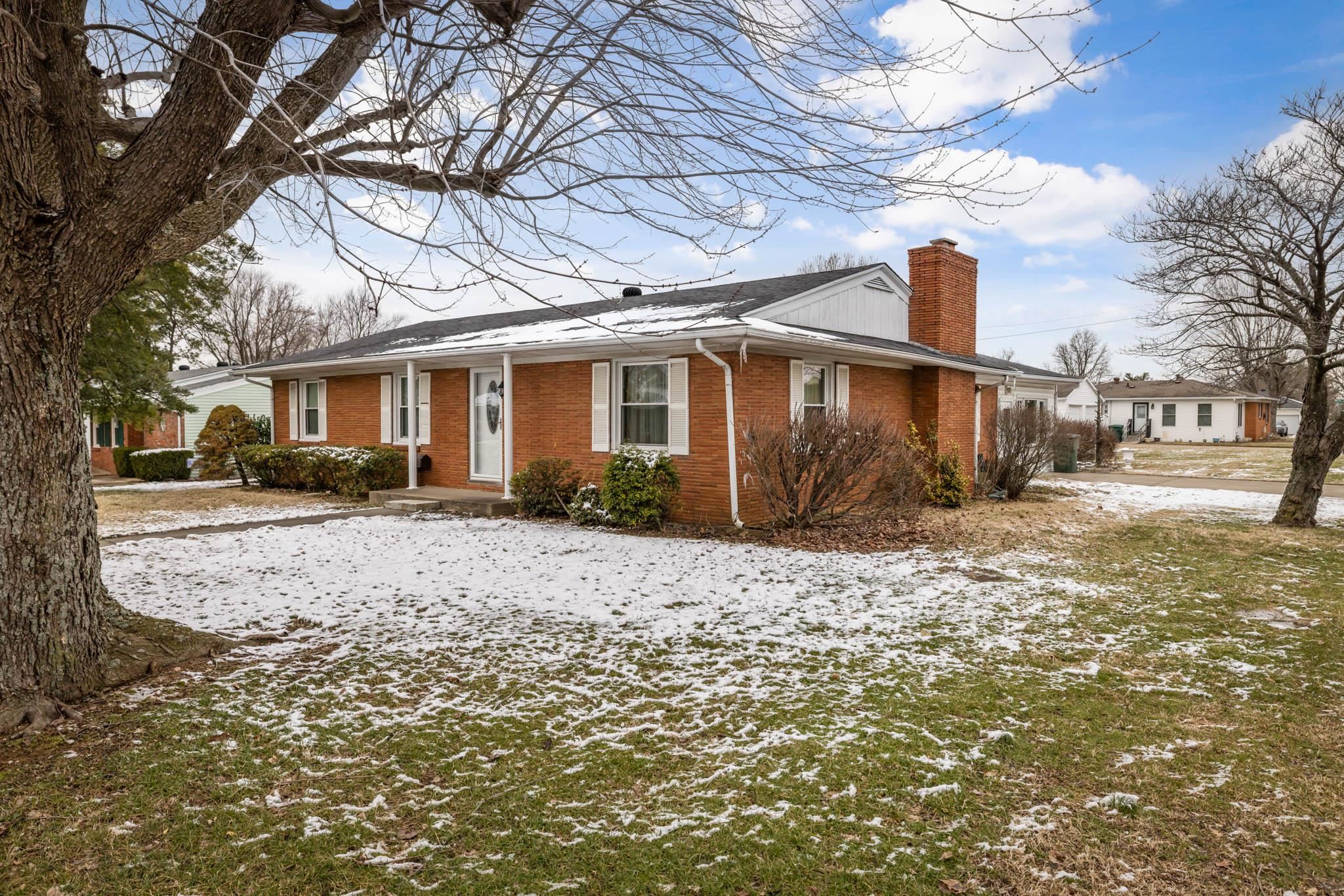4235 Pendley Court, Owensboro, Kentucky 42301, 4 Bedrooms Bedrooms, ,2 BathroomsBathrooms,Single Family Residence,For Sale,Pendley Court,91602