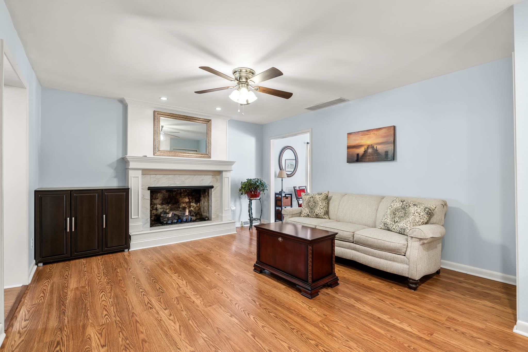 4235 Pendley Court, Owensboro, Kentucky 42301, 4 Bedrooms Bedrooms, ,2 BathroomsBathrooms,Single Family Residence,For Sale,Pendley Court,91602
