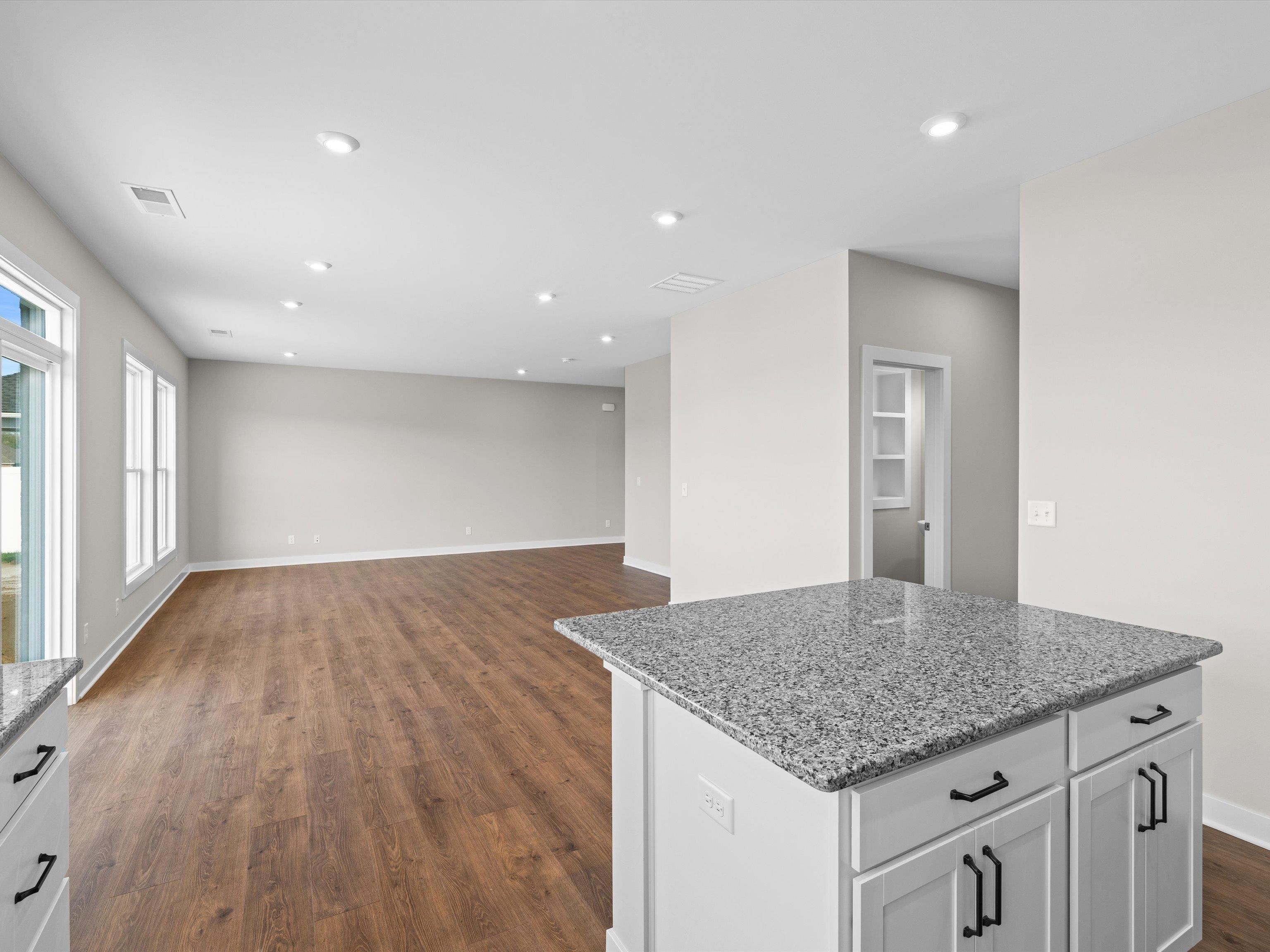 224 Resolution Way, Owensboro, Kentucky 42301, 4 Bedrooms Bedrooms, ,2 BathroomsBathrooms,Single Family Residence,For Sale,Resolution Way,91603