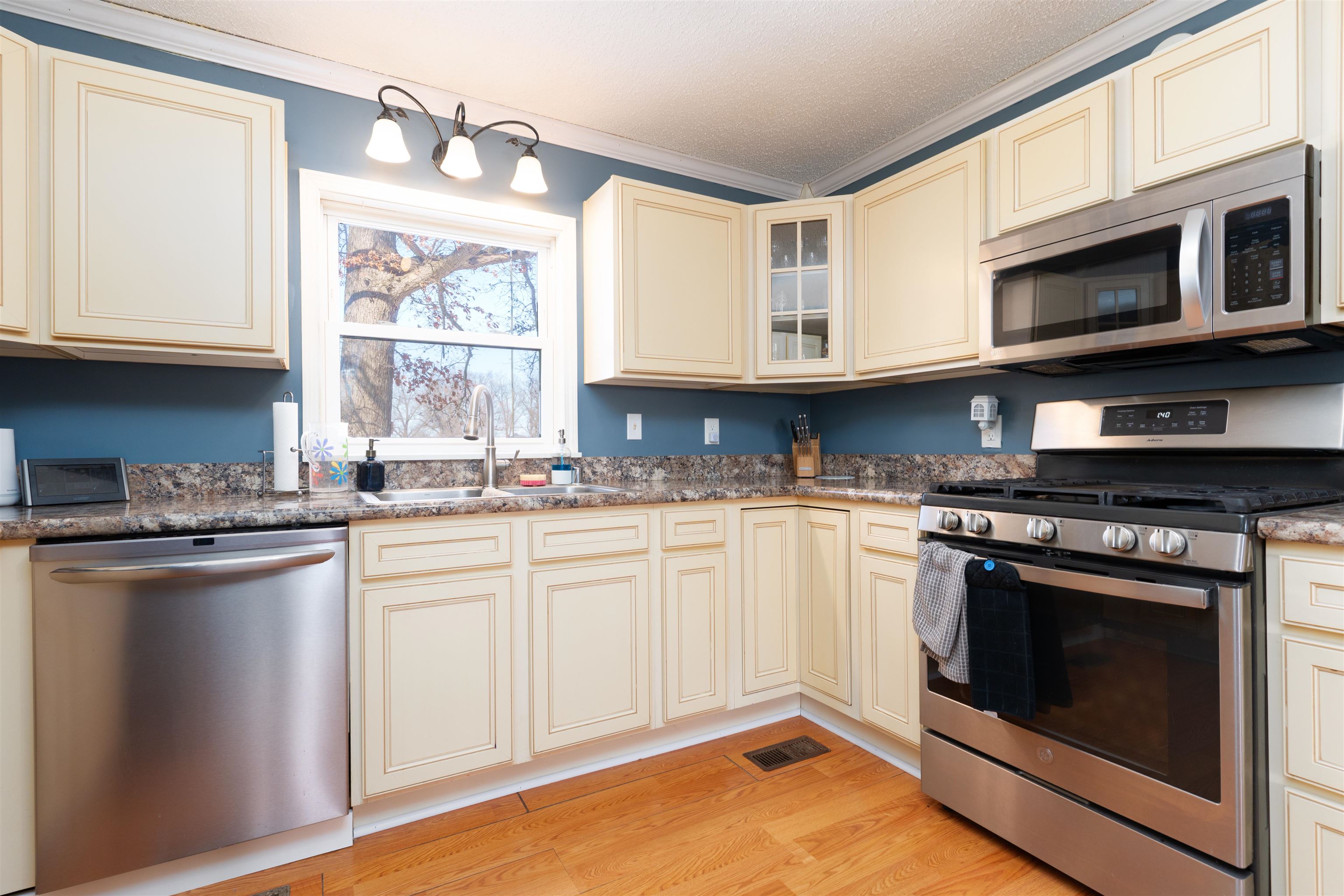 10505 HWY 431, Utica, Kentucky 42376, 3 Bedrooms Bedrooms, ,2 BathroomsBathrooms,Single Family Residence,For Sale,HWY 431,91608