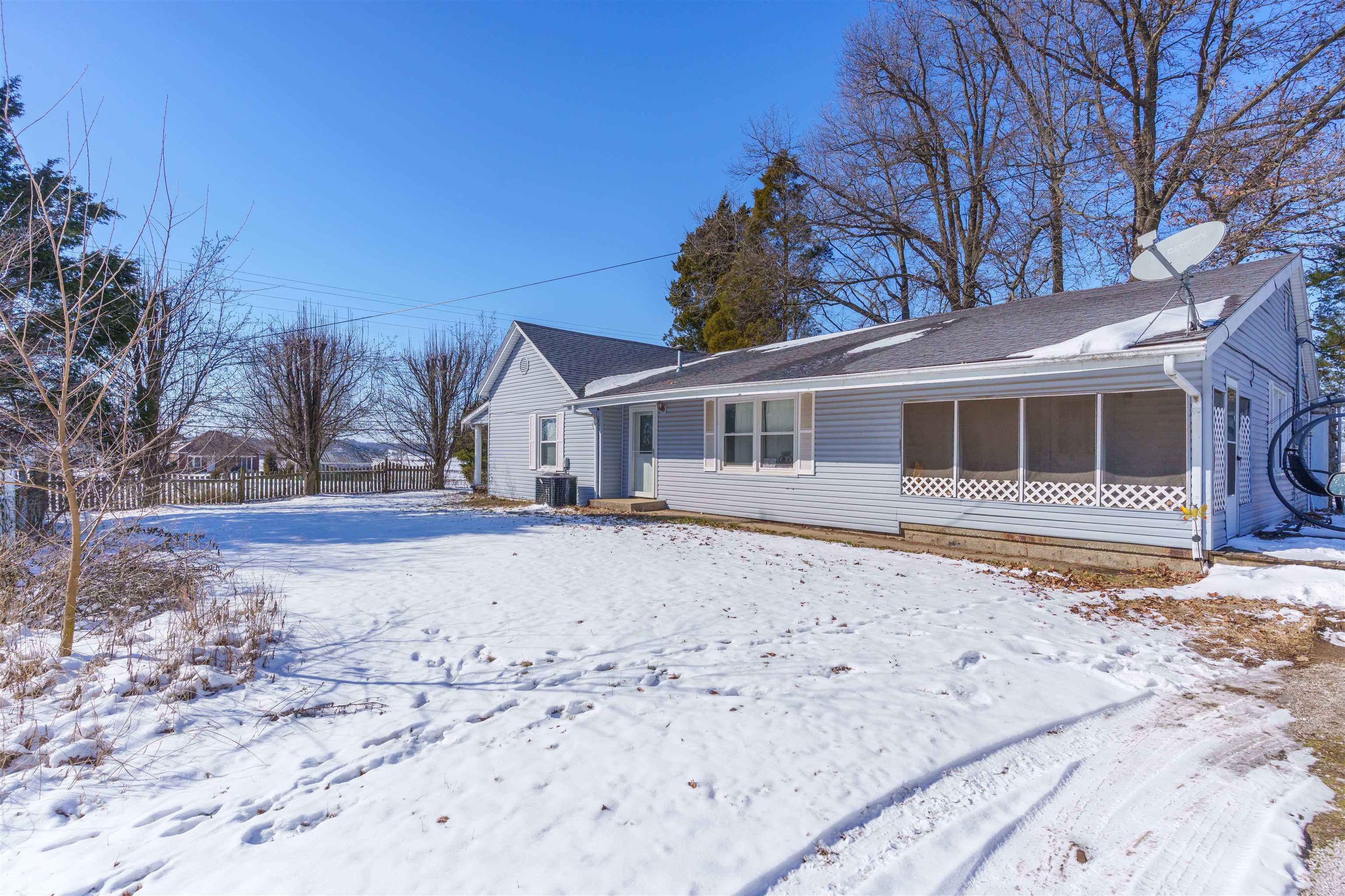 10505 HWY 431, Utica, Kentucky 42376, 3 Bedrooms Bedrooms, ,2 BathroomsBathrooms,Single Family Residence,For Sale,HWY 431,91608