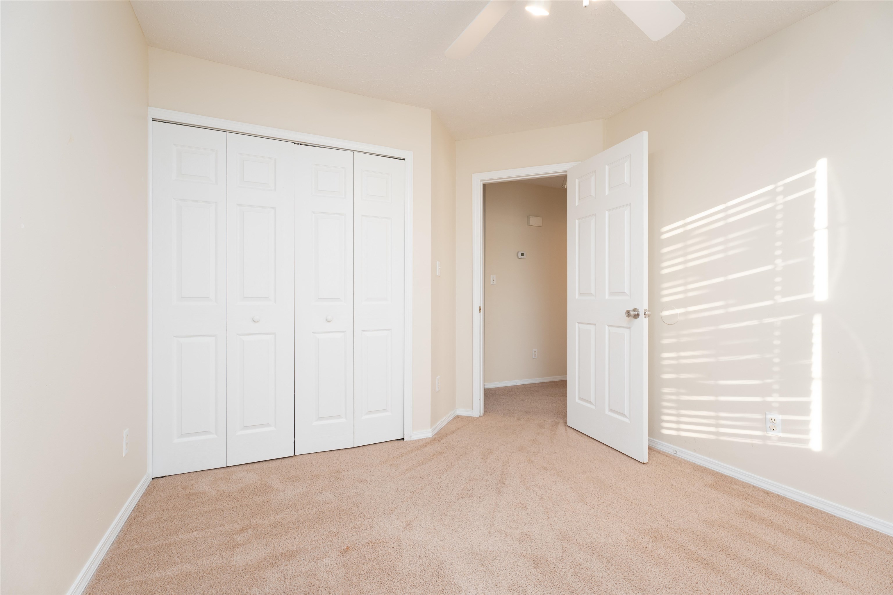 2431 Cascade Pointe, Owensboro, Kentucky 42301, 3 Bedrooms Bedrooms, ,2 BathroomsBathrooms,Single Family Residence,For Sale,Cascade Pointe,91611