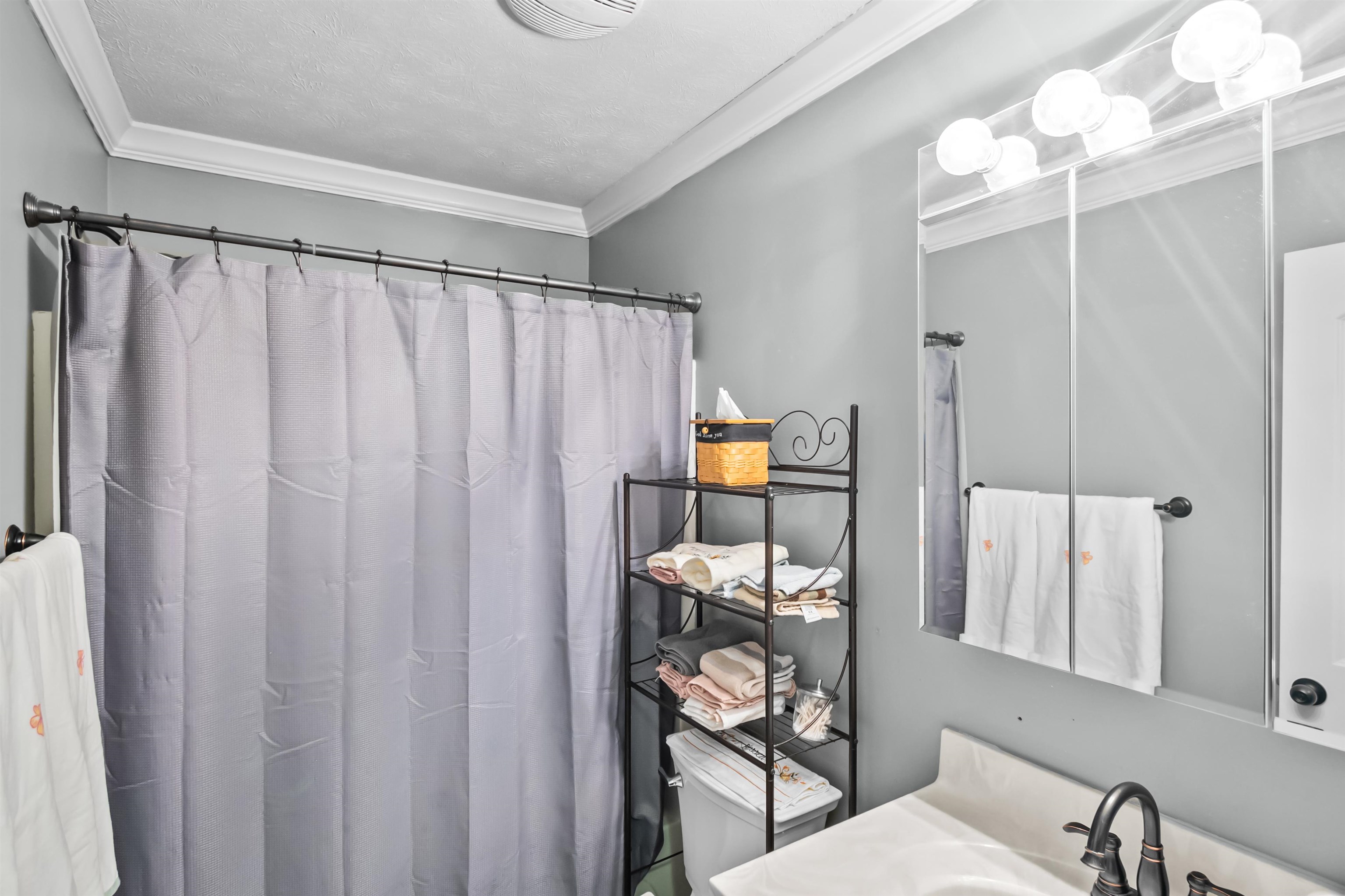 2418 Trails Run Pointe, Owensboro, Kentucky 42303, 3 Bedrooms Bedrooms, ,2 BathroomsBathrooms,Single Family Residence,For Sale,Trails Run Pointe,91615