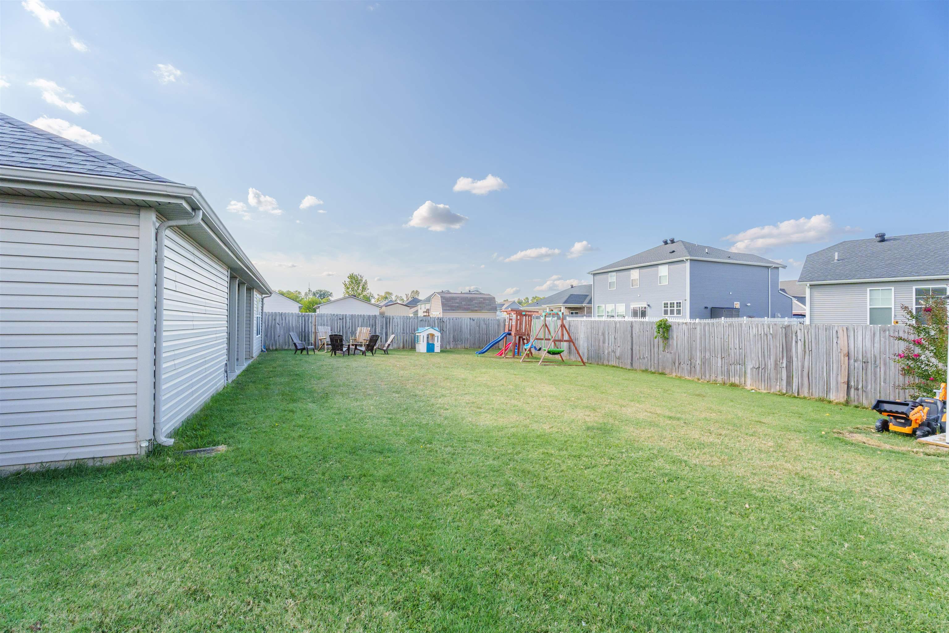 422 Camden Cir, Owensboro, Kentucky 42301, 3 Bedrooms Bedrooms, ,2 BathroomsBathrooms,Single Family Residence,For Sale,Camden Cir,91628