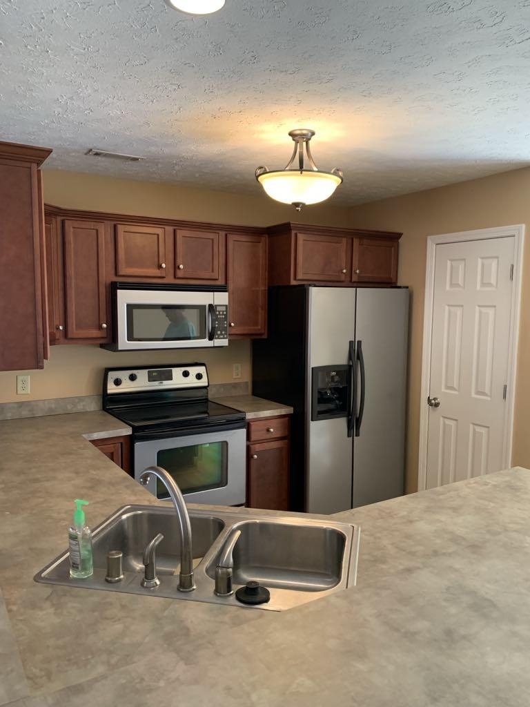 2518 Triple Crown Way, Owensboro, Kentucky 42301-7164, 3 Bedrooms Bedrooms, ,2 BathroomsBathrooms,Ranch,For Sale,Triple Crown Way,91634