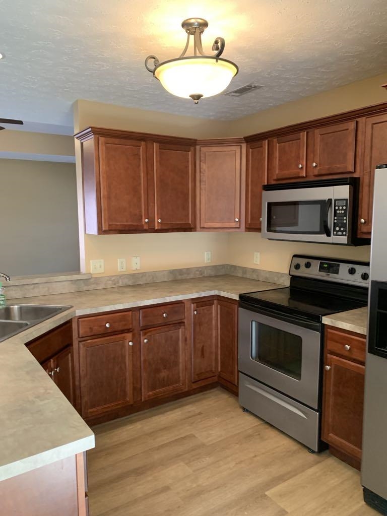 2518 Triple Crown Way, Owensboro, Kentucky 42301-7164, 3 Bedrooms Bedrooms, ,2 BathroomsBathrooms,Ranch,For Sale,Triple Crown Way,91634