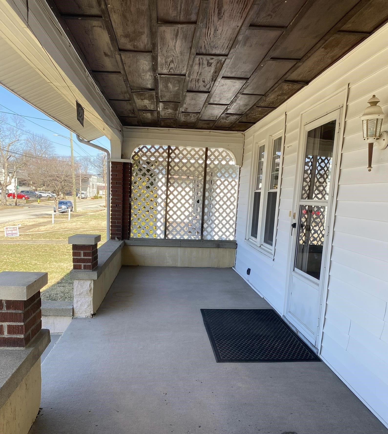 1221 Walnut St, Owensboro, Kentucky 42301, 2 Bedrooms Bedrooms, ,1 BathroomBathrooms,Single Family Residence,For Sale,Walnut St,91639