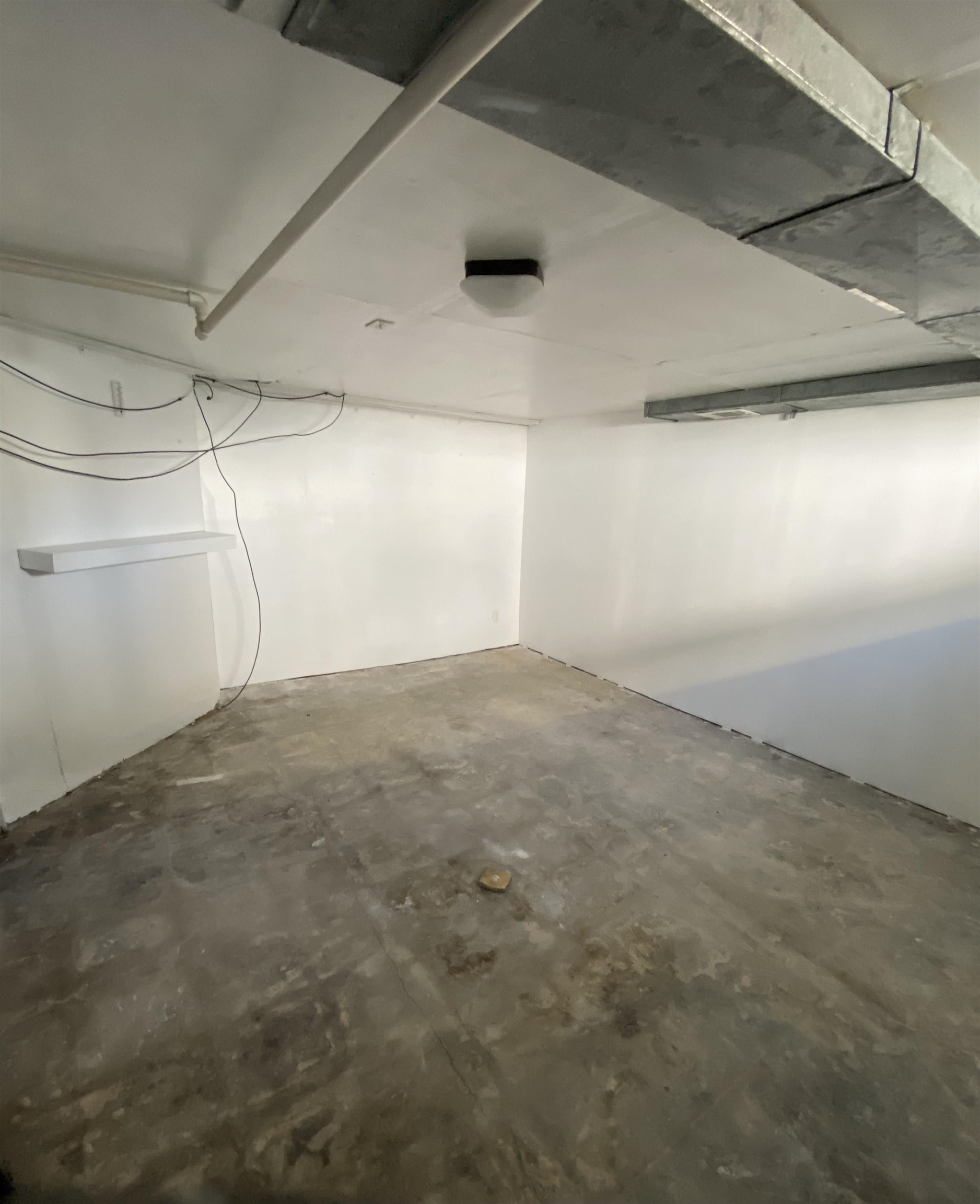 1221 Walnut St, Owensboro, Kentucky 42301, 2 Bedrooms Bedrooms, ,1 BathroomBathrooms,Single Family Residence,For Sale,Walnut St,91639