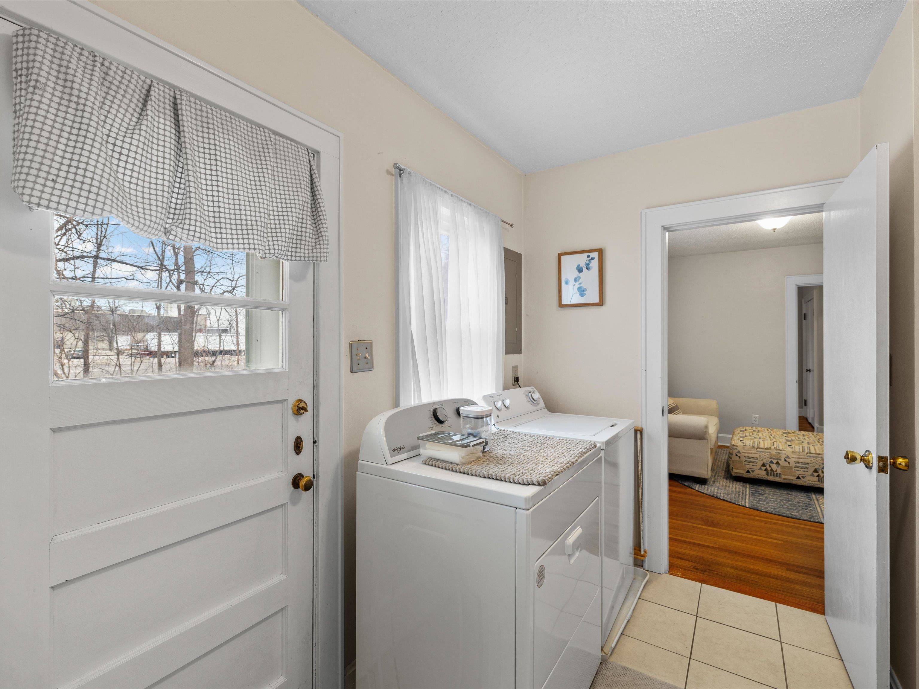 407 Locust Ct, Owensboro, Kentucky 42301, 3 Bedrooms Bedrooms, ,1 BathroomBathrooms,Single Family Residence,For Sale,Locust Ct,91640
