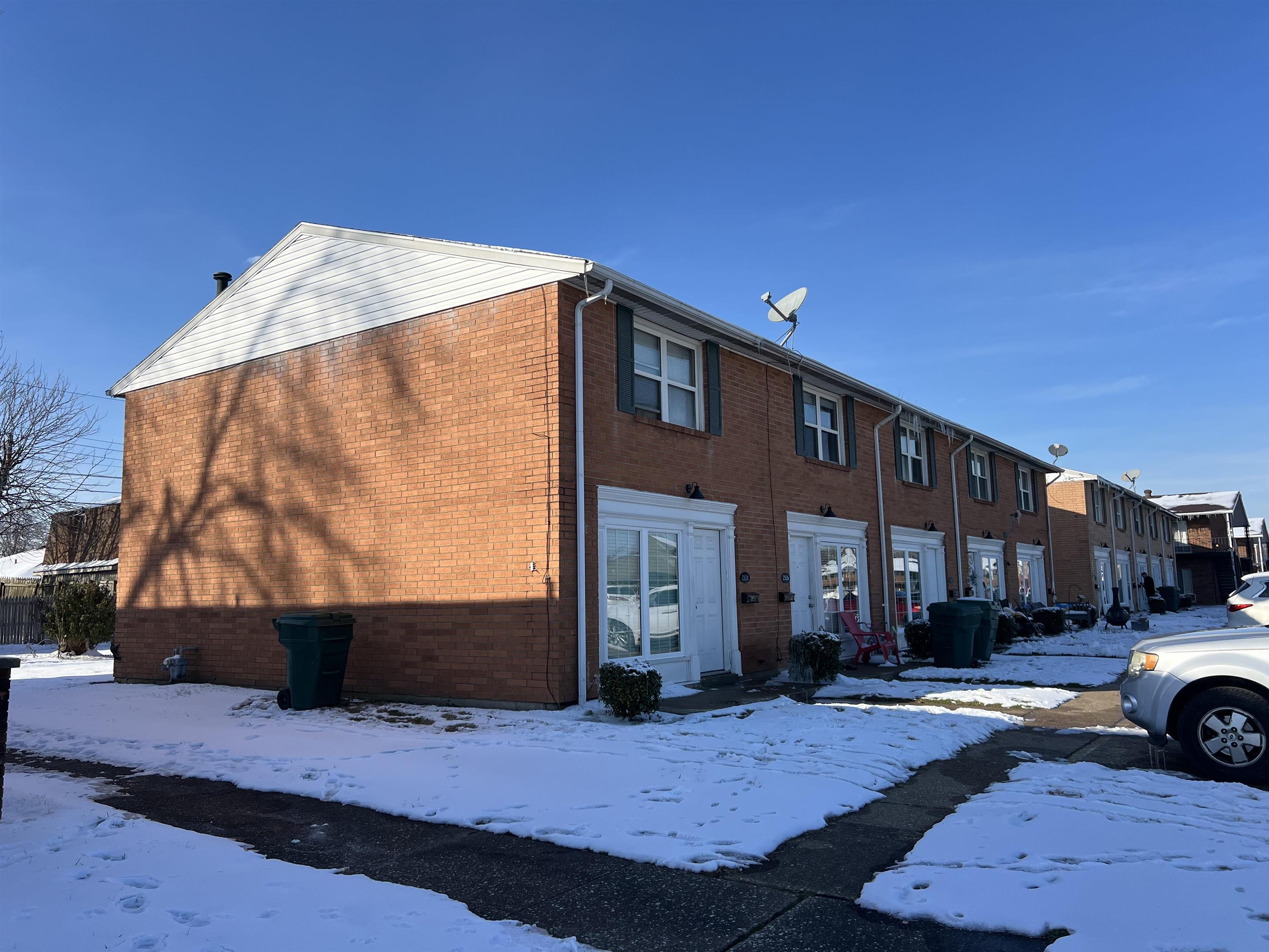 720-750 Kentucky Pkwy, Owensboro, Kentucky 42301, ,Multifamily,For Sale,Kentucky Pkwy,91642