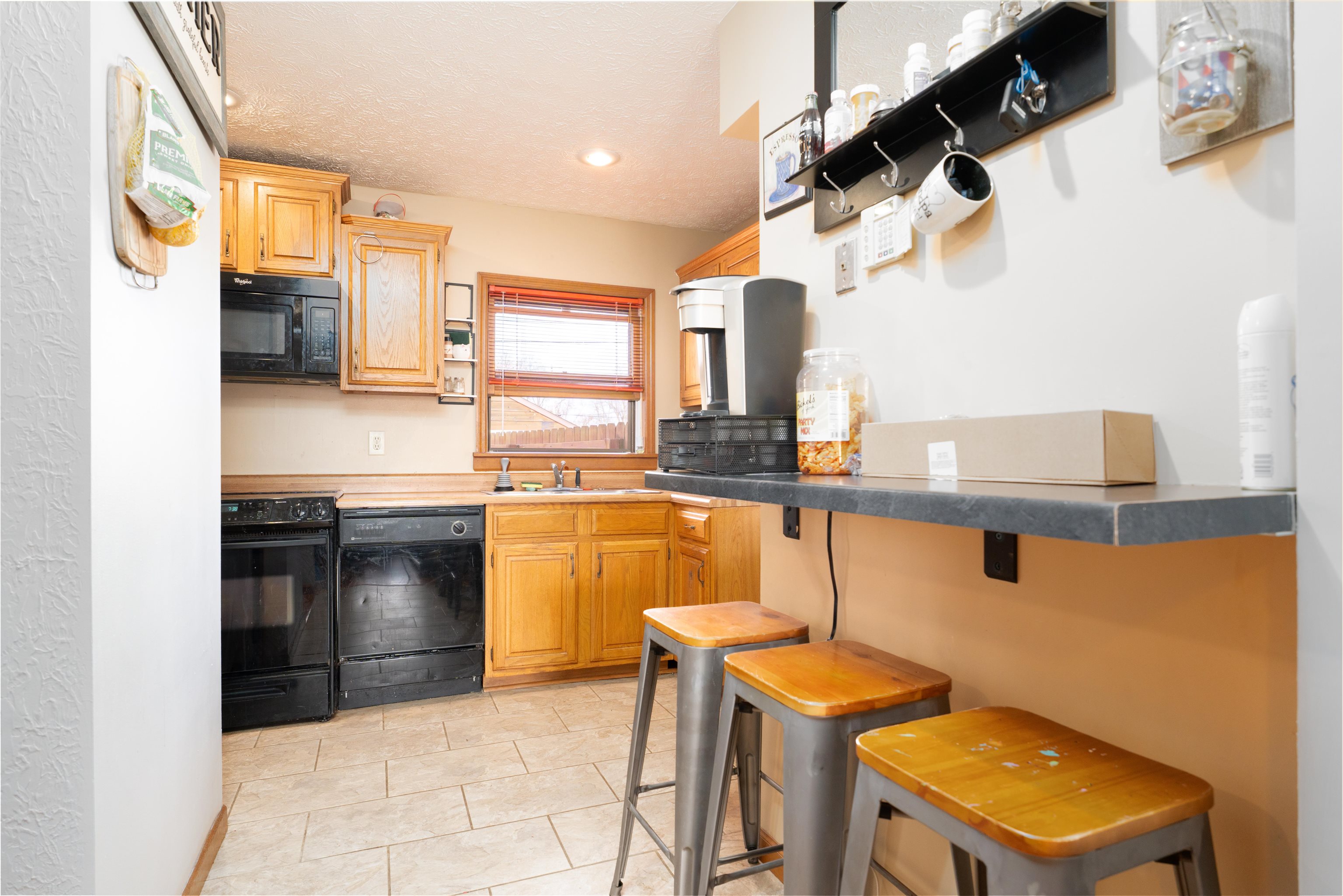 3400 St Ann St, Owensboro, Kentucky 42303-7061, 3 Bedrooms Bedrooms, ,2 BathroomsBathrooms,Single Family Residence,For Sale,St Ann St,91646