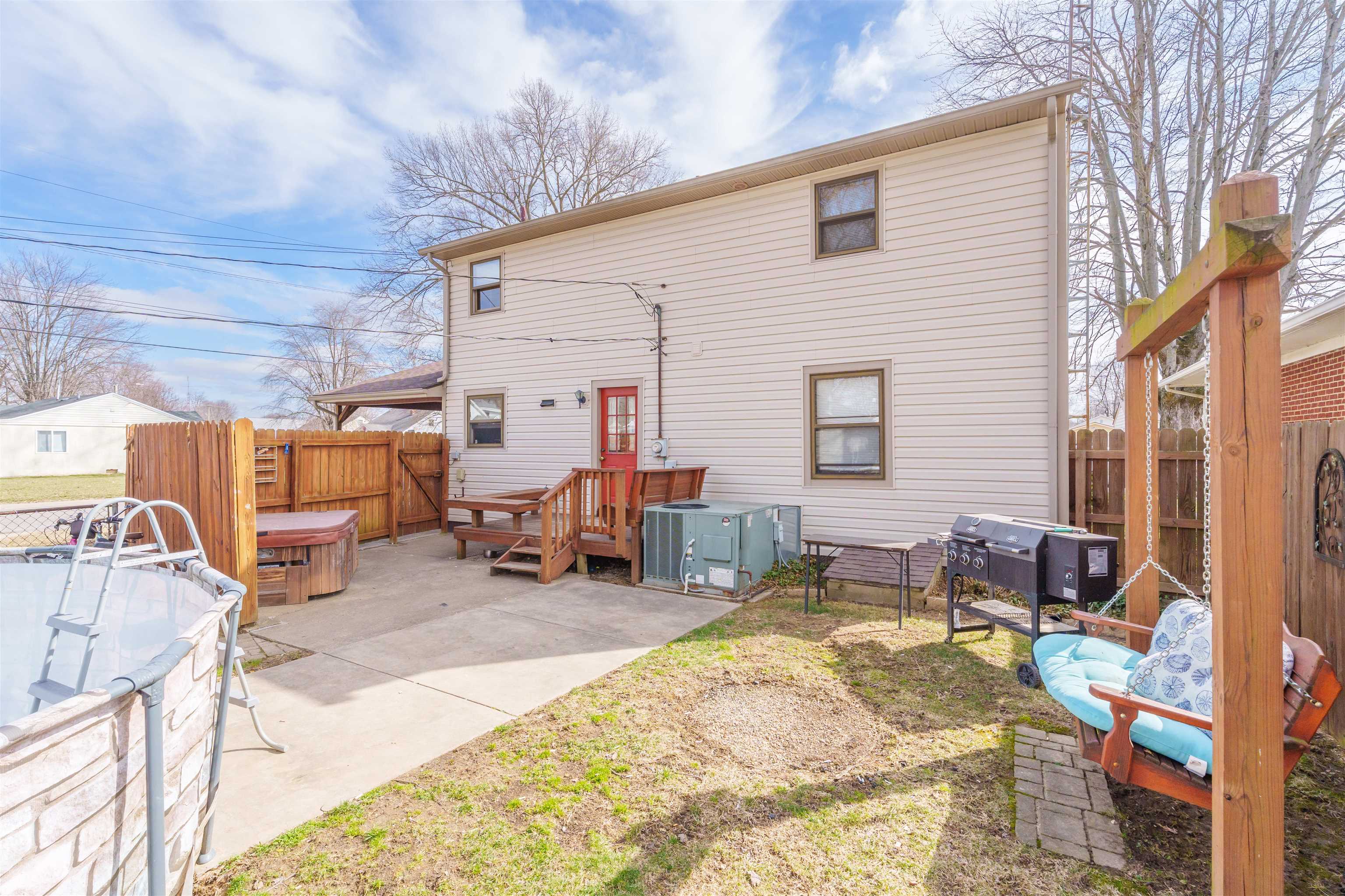 3400 St Ann St, Owensboro, Kentucky 42303-7061, 3 Bedrooms Bedrooms, ,2 BathroomsBathrooms,Single Family Residence,For Sale,St Ann St,91646
