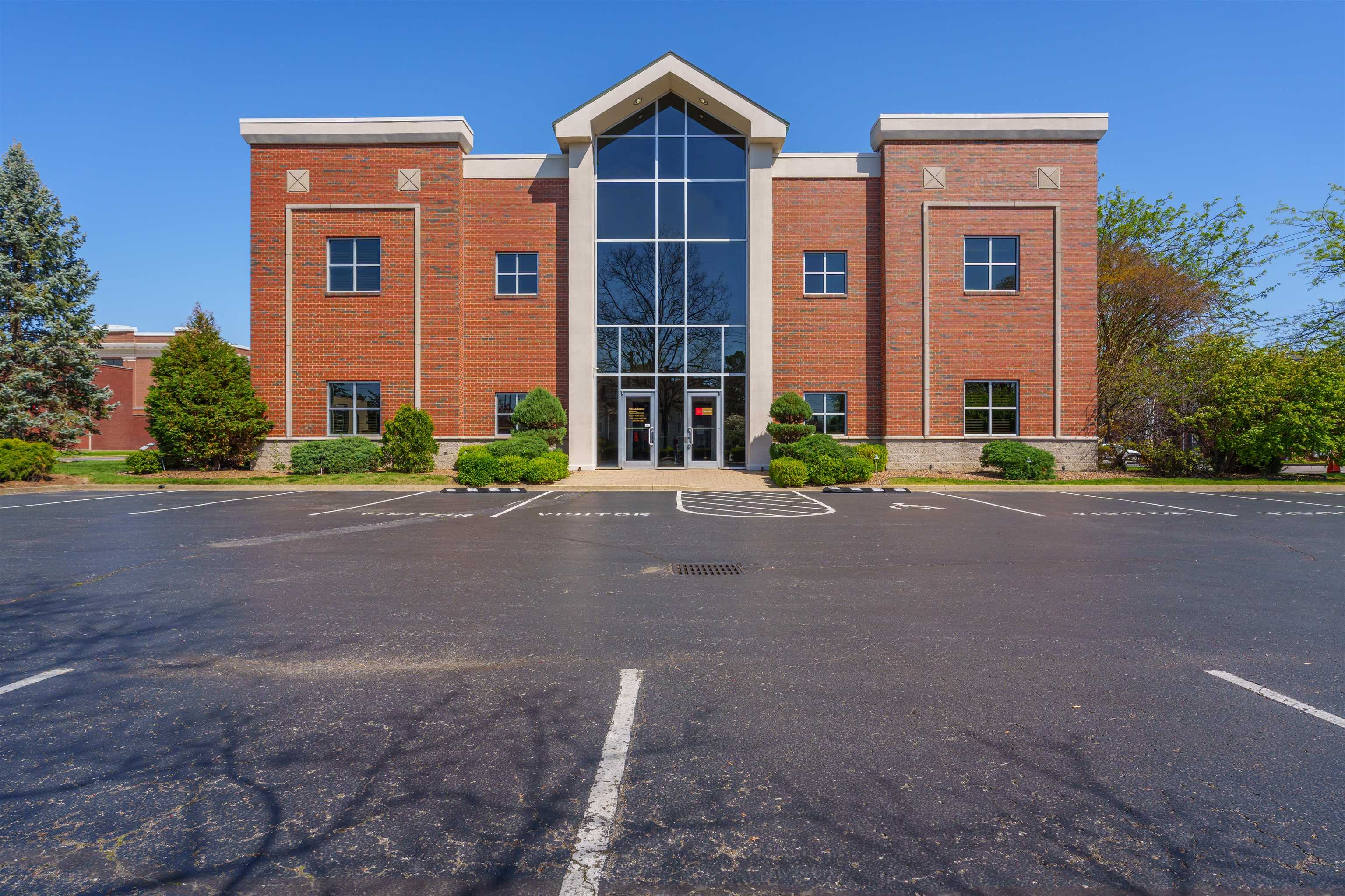 1925 Frederica St Suite 100, Owensboro, Kentucky 42301, ,Office,For Sale,Frederica St Suite 100,91658