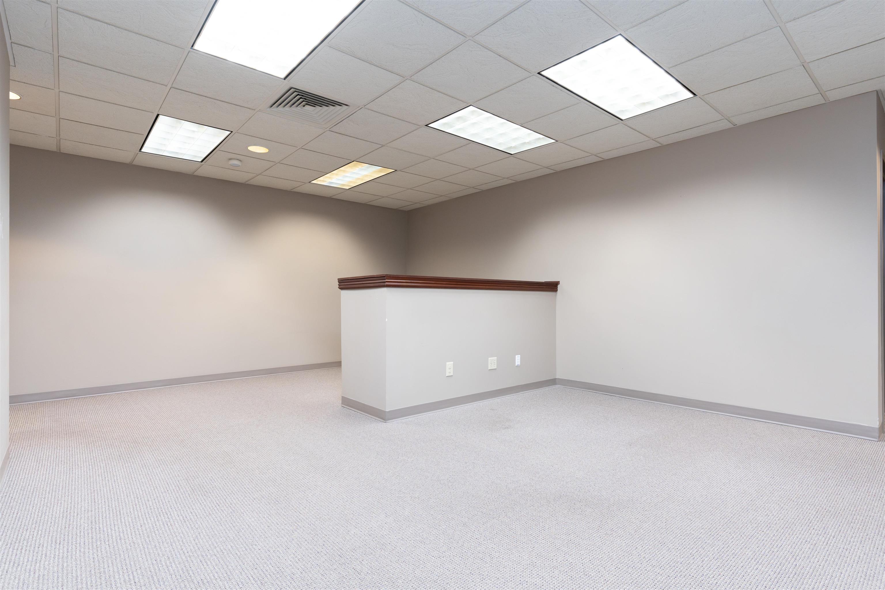 1925 Frederica St Suite 100, Owensboro, Kentucky 42301, ,Office,For Sale,Frederica St Suite 100,91658