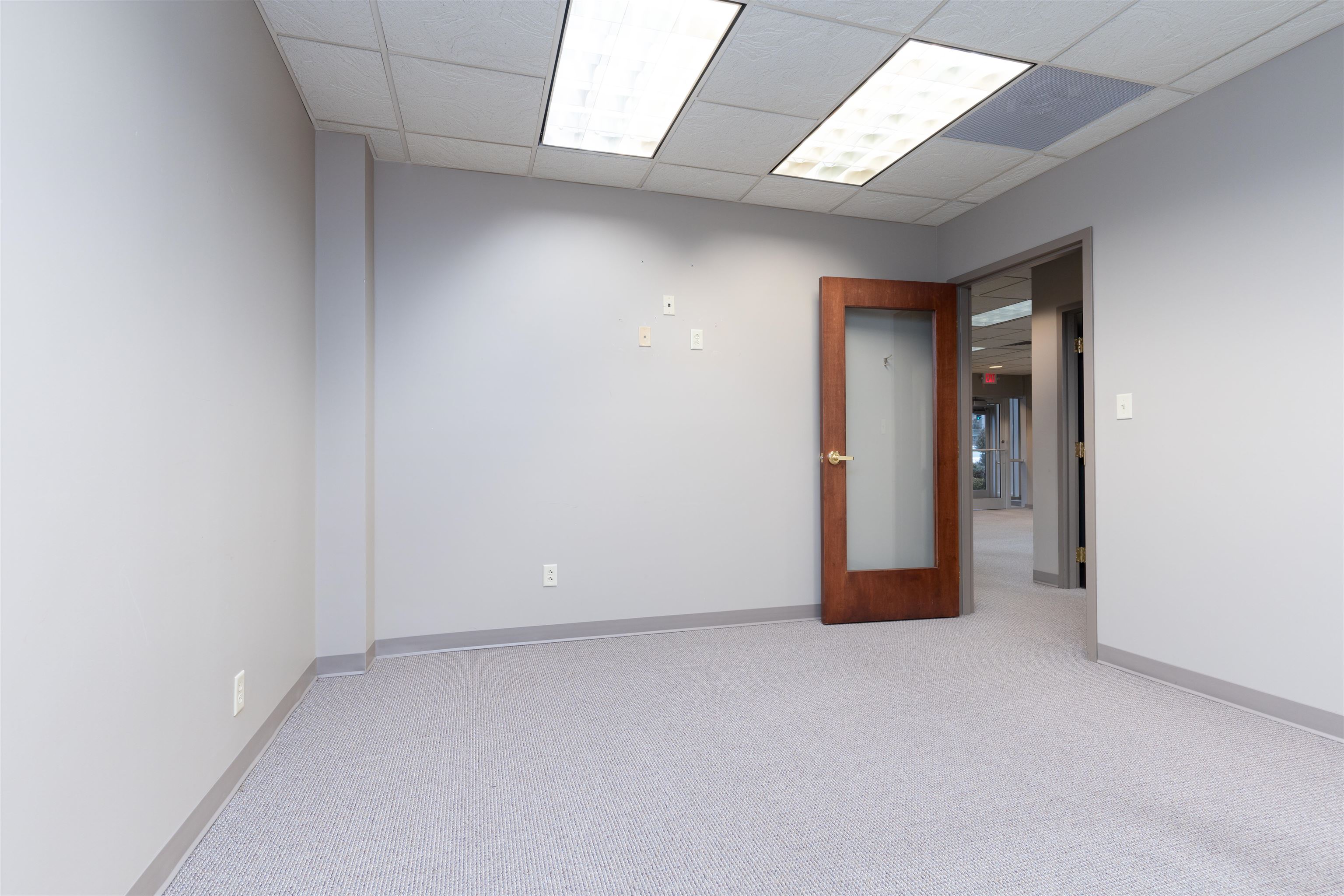 1925 Frederica St Suite 100, Owensboro, Kentucky 42301, ,Office,For Sale,Frederica St Suite 100,91658