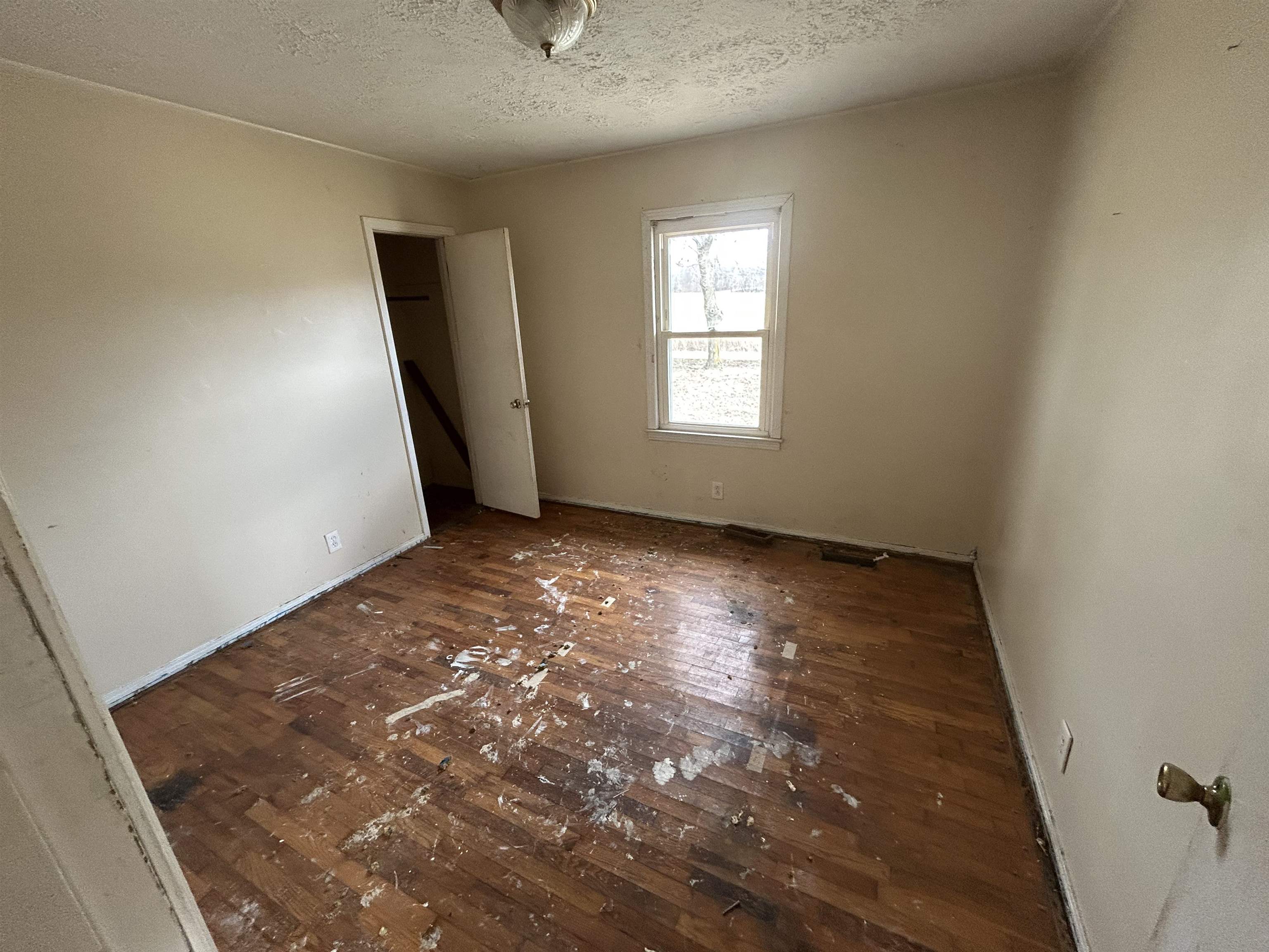 10560 Ratcliff Rd., Owensboro, Kentucky 42376, 3 Bedrooms Bedrooms, ,1 BathroomBathrooms,Single Family Residence,For Sale,Ratcliff Rd.,91662
