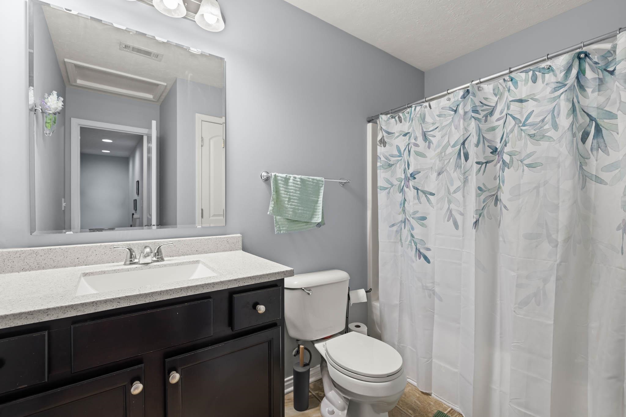 2948 Summer Point Court, Owensboro, Kentucky 42303, 4 Bedrooms Bedrooms, ,2 BathroomsBathrooms,Single Family Residence,For Sale,Summer Point Court,91663