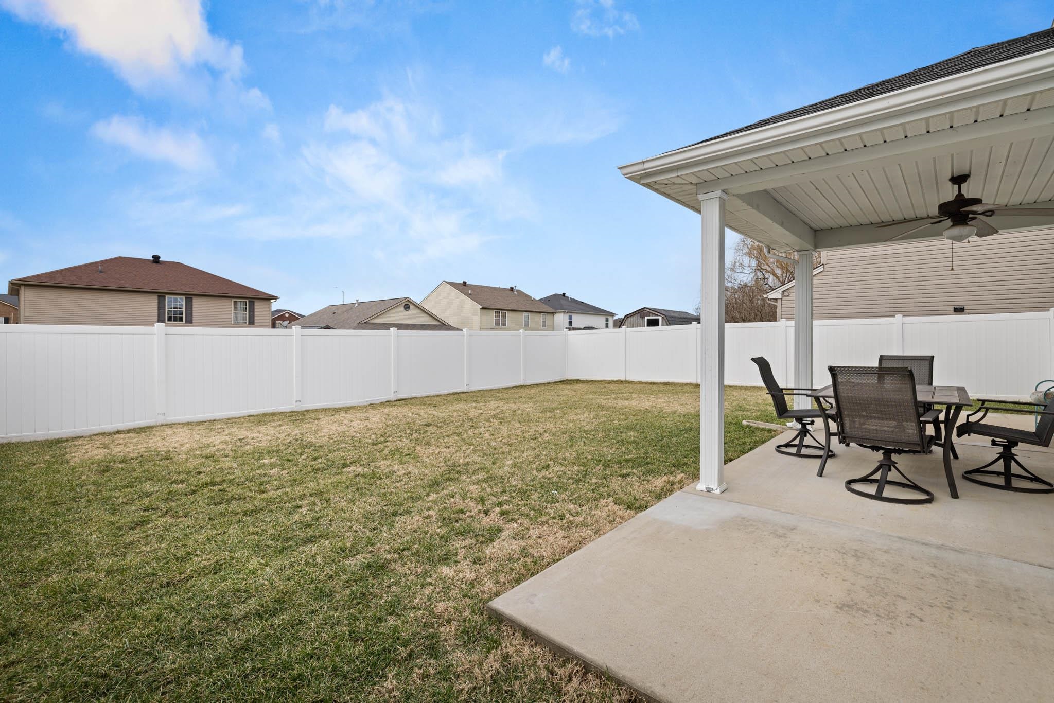 2948 Summer Point Court, Owensboro, Kentucky 42303, 4 Bedrooms Bedrooms, ,2 BathroomsBathrooms,Single Family Residence,For Sale,Summer Point Court,91663