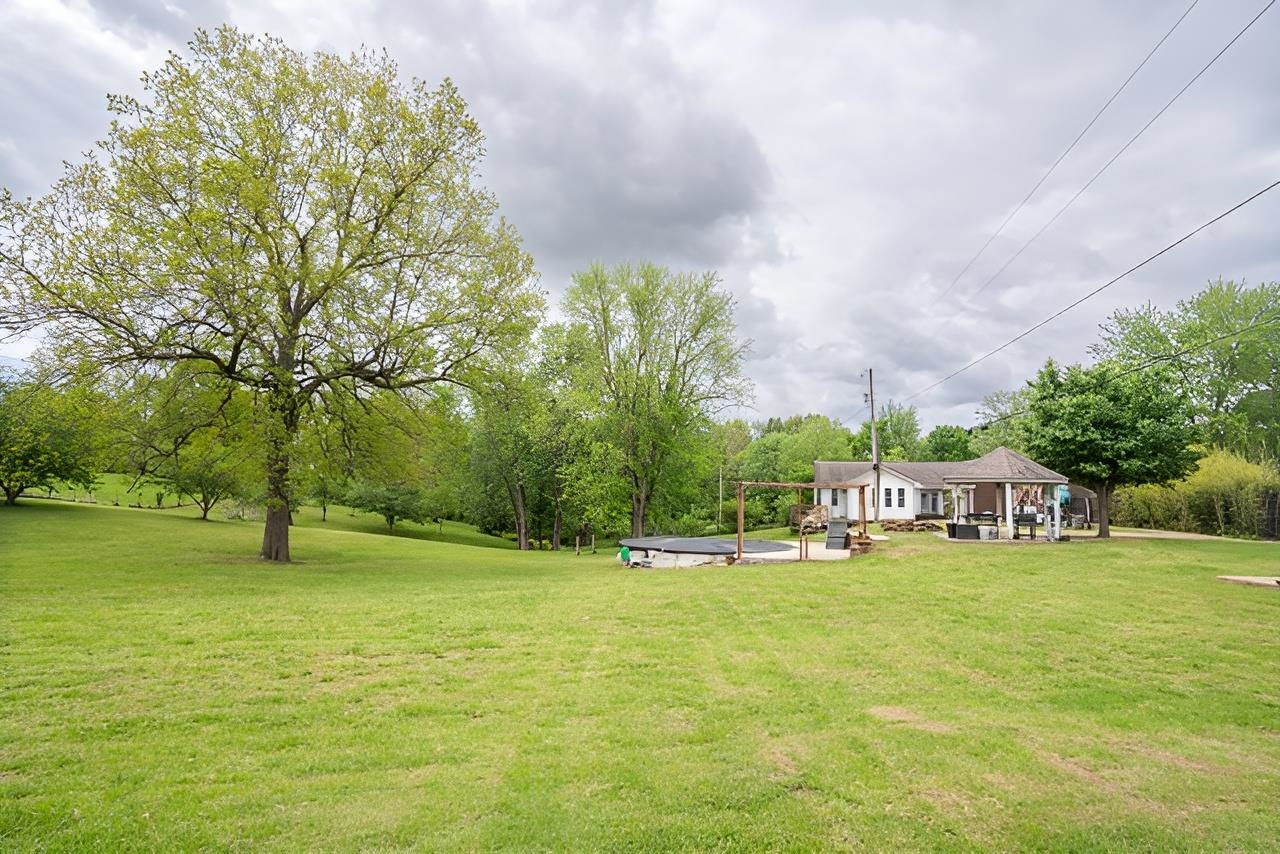 12687 Hwy 231, Utica, Kentucky 42376, 3 Bedrooms Bedrooms, ,2 BathroomsBathrooms,Single Family Residence,For Sale,Hwy 231,91680