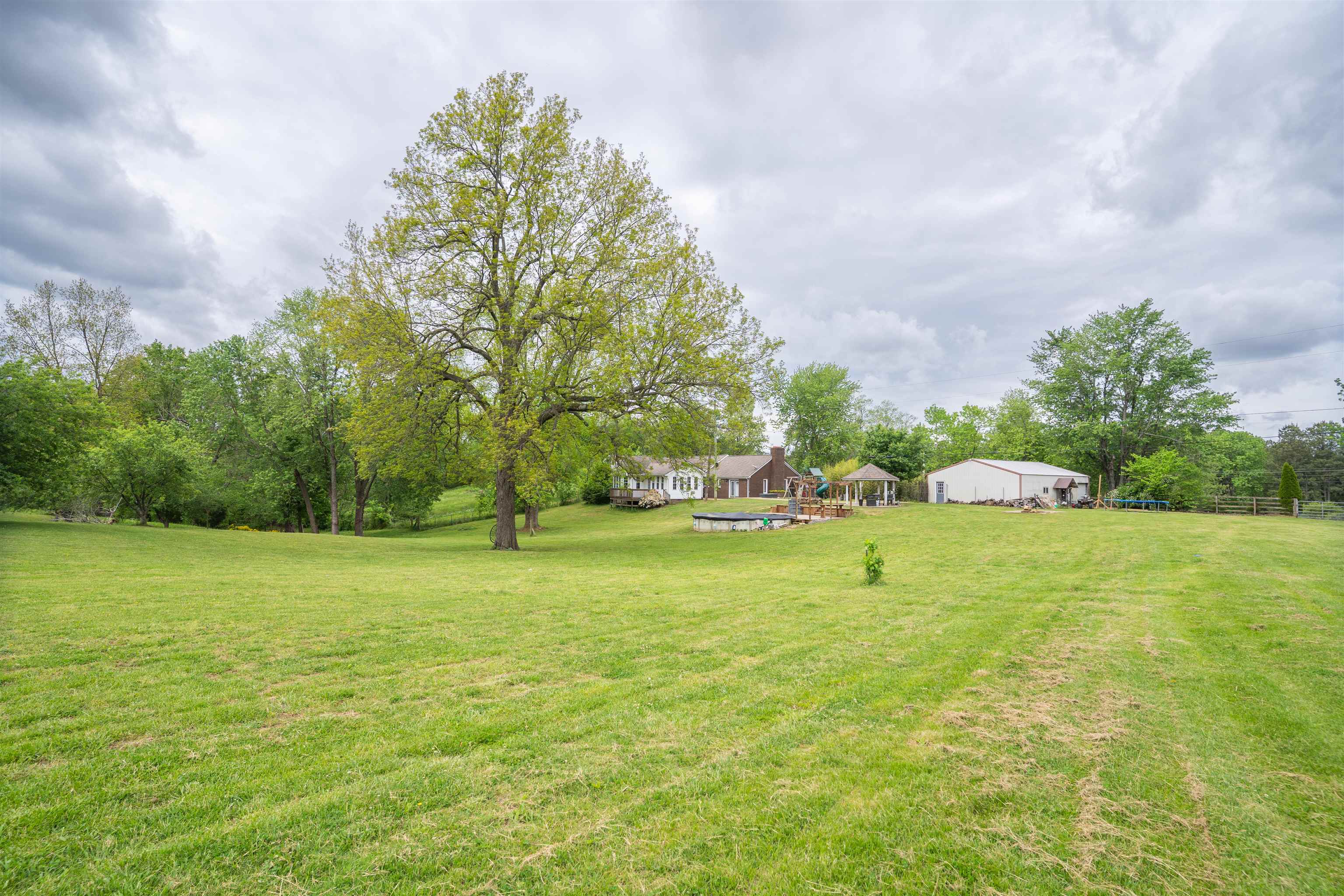 12687 Hwy 231, Utica, Kentucky 42376, 3 Bedrooms Bedrooms, ,2 BathroomsBathrooms,Single Family Residence,For Sale,Hwy 231,91680