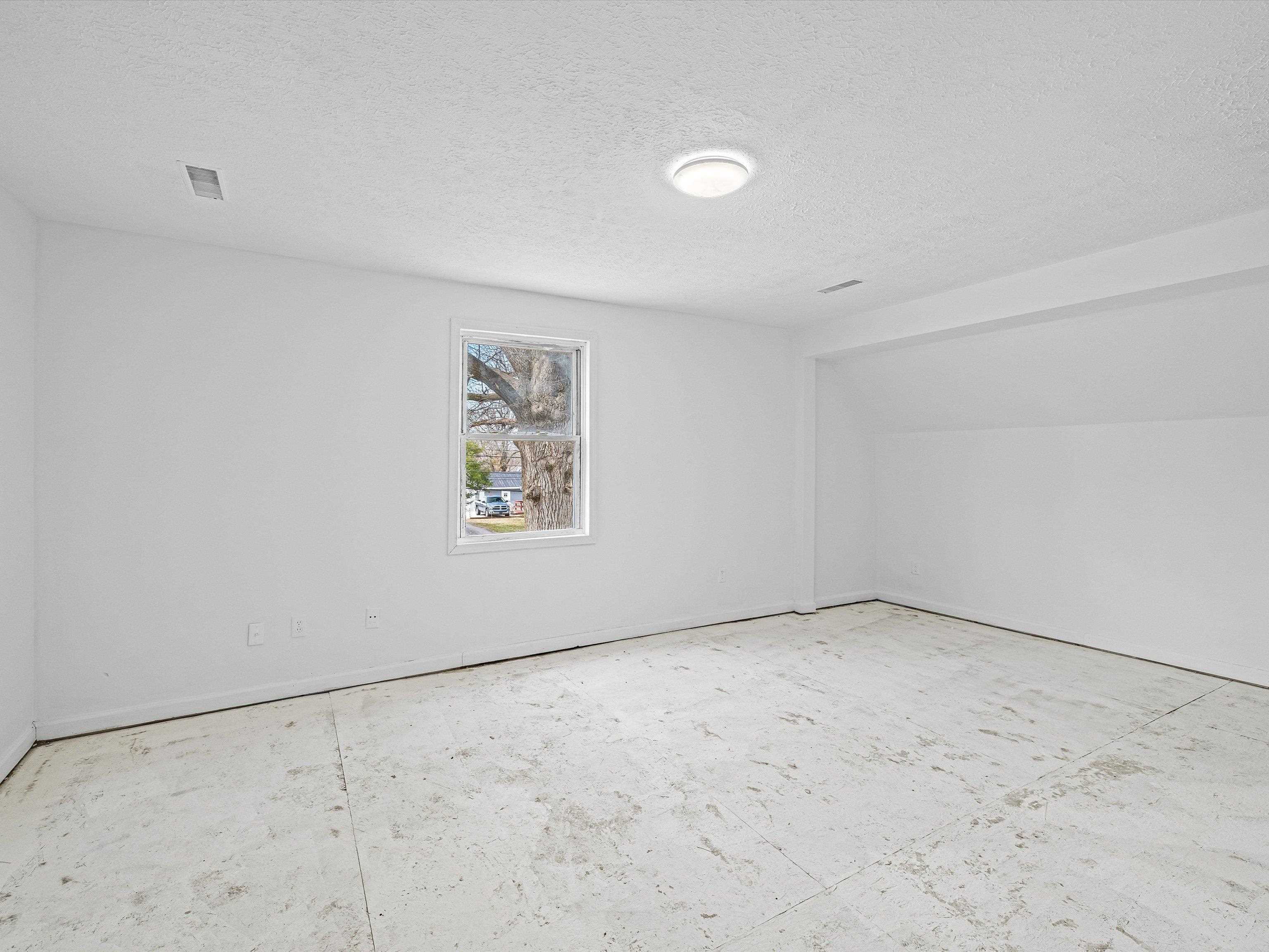 827 Walnut Street, Owensboro, Kentucky 42303, ,Multi-unit,For Sale,Walnut Street,91691