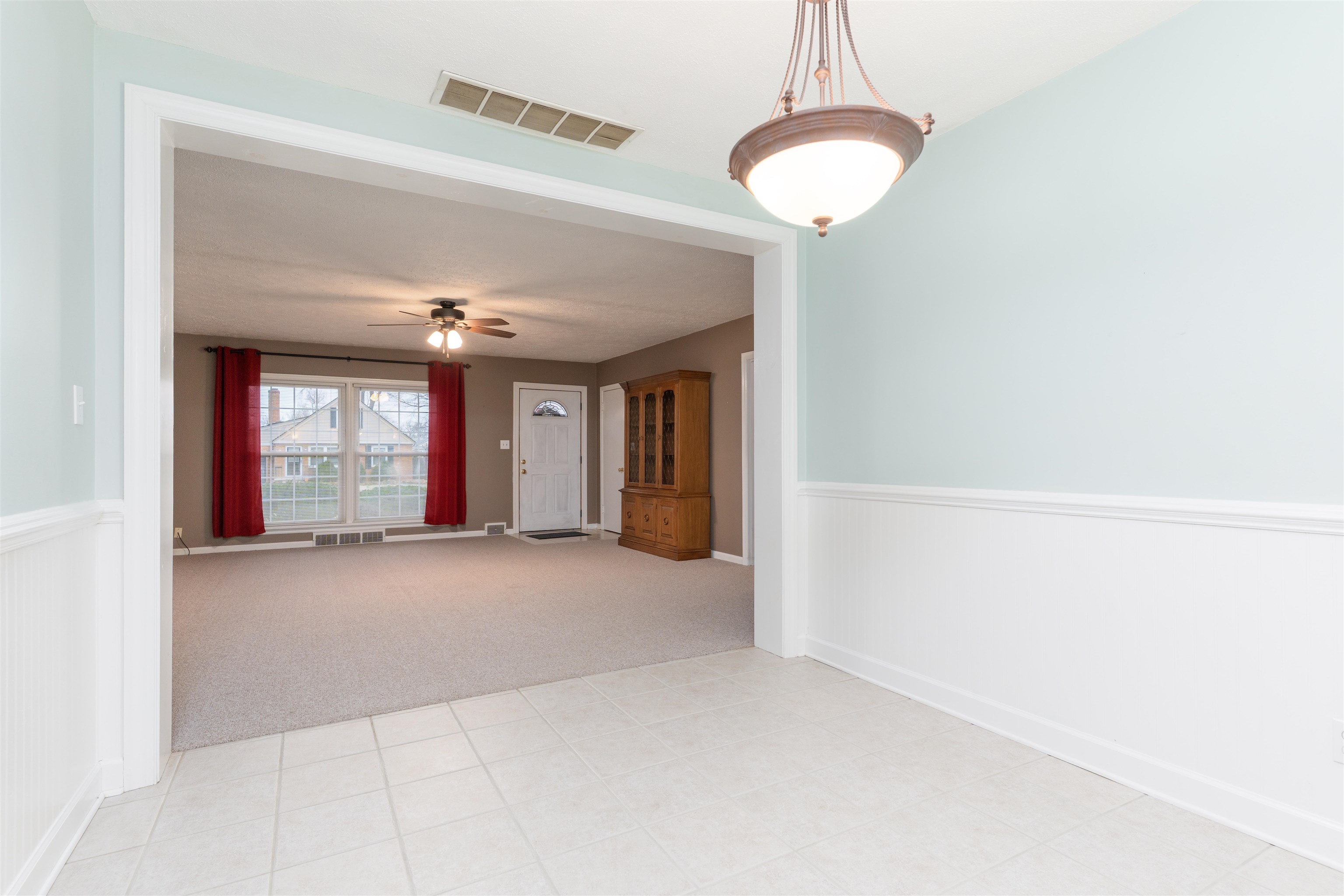 2206 Westview Dr, Owensboro, Kentucky 42301, 3 Bedrooms Bedrooms, ,1 BathroomBathrooms,Single Family Residence,For Sale,Westview Dr,91702