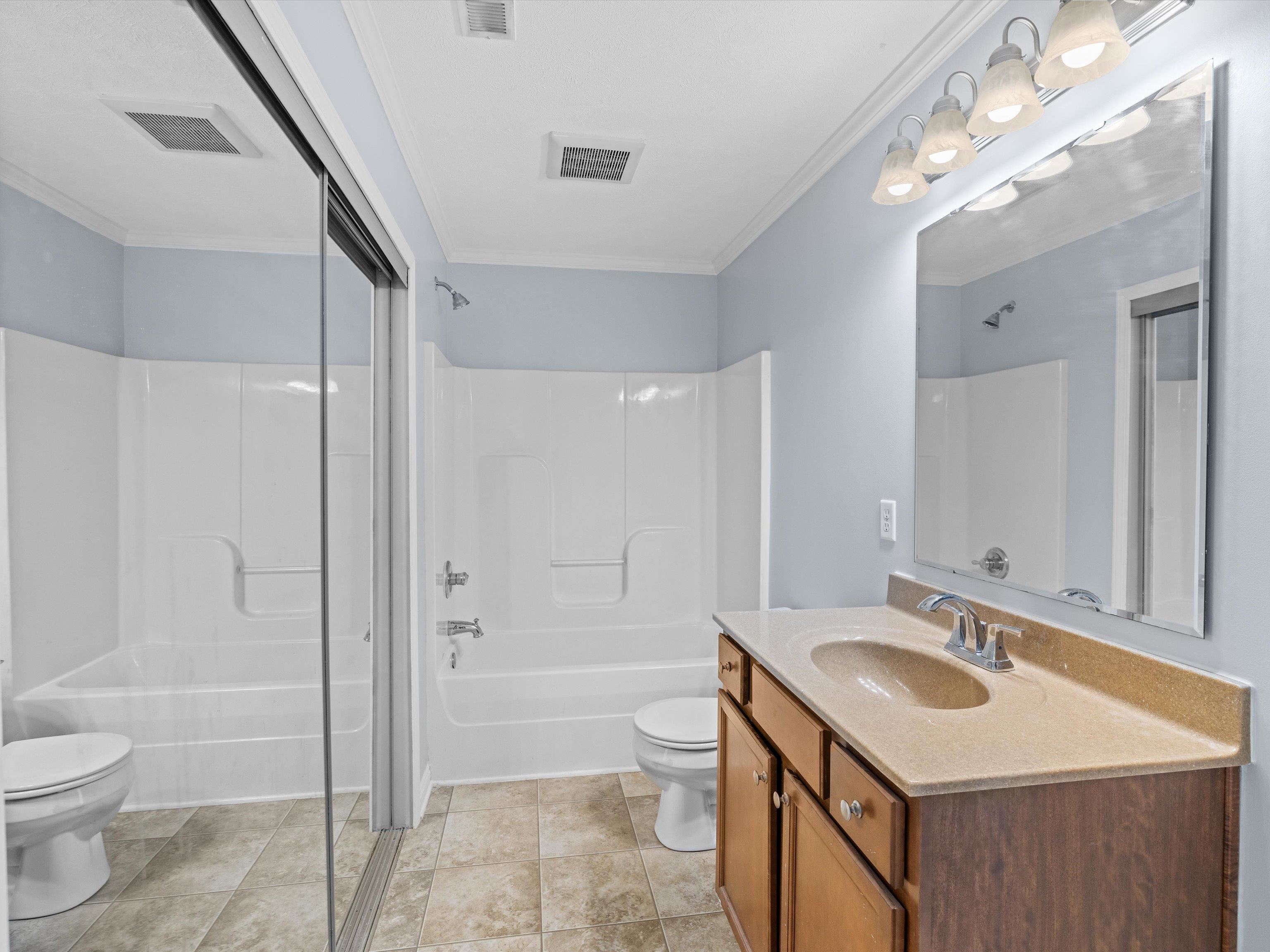 2130 Village Run, Owensboro, Kentucky 42303, 3 Bedrooms Bedrooms, ,2 BathroomsBathrooms,Single Family Residence,For Sale,Village Run,91707