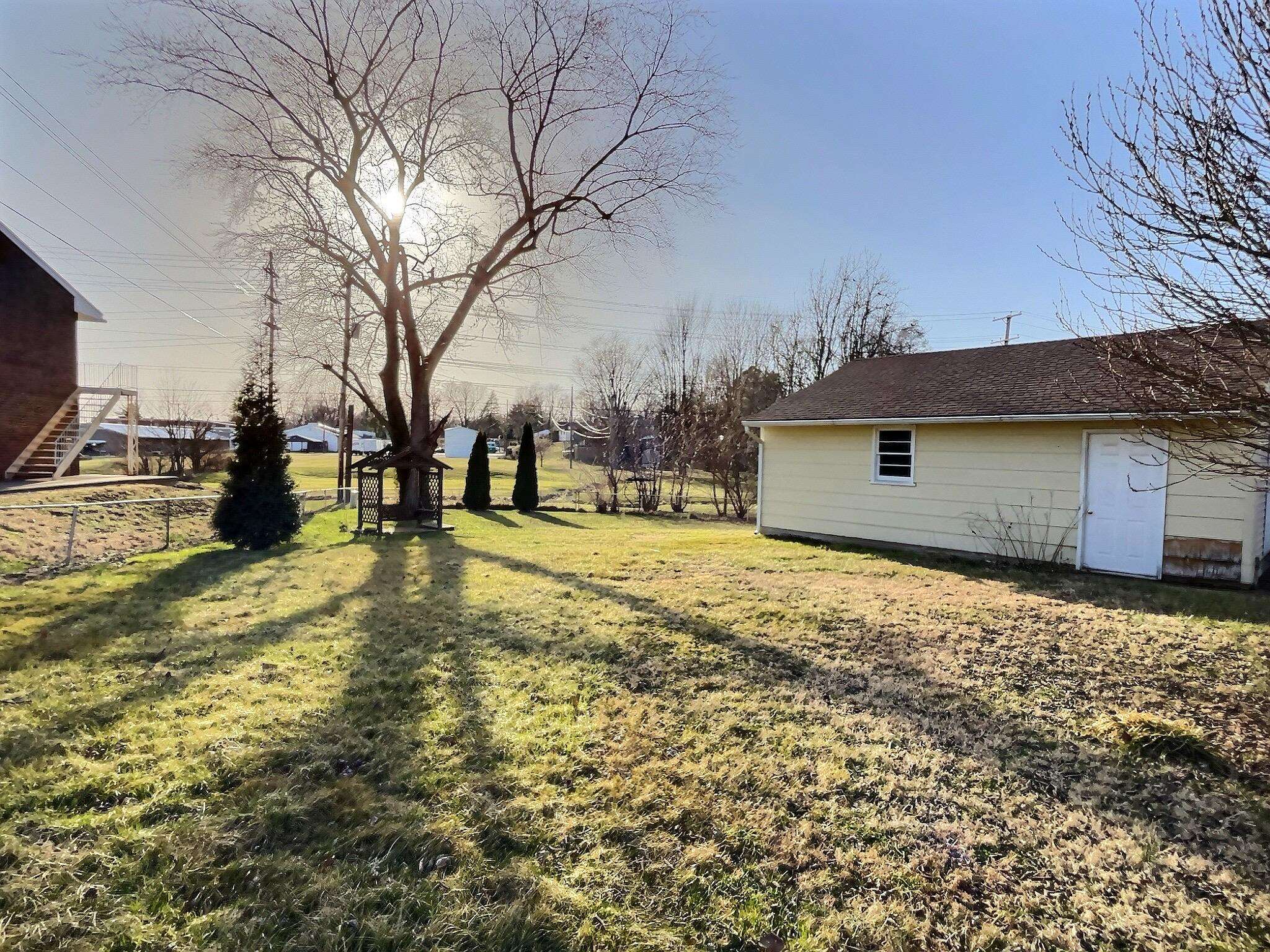 3000 Asbury Place, Owensboro, Kentucky 42303, 3 Bedrooms Bedrooms, ,1 BathroomBathrooms,Single Family Residence,For Sale,Asbury Place,91713