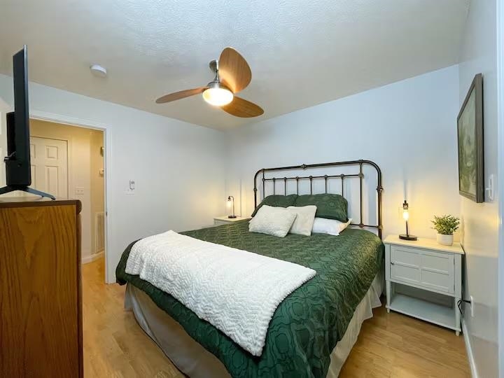 413 Shore Dr, Cadiz, Kentucky 42211, 3 Bedrooms Bedrooms, ,3 BathroomsBathrooms,Single Family Residence,For Sale,Shore Dr,91714