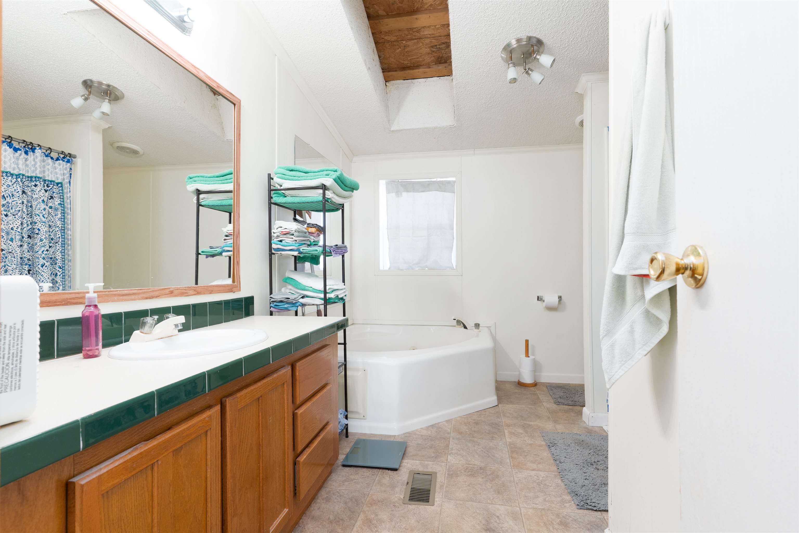 255 Schneider Tanner Lane, Calhoun, Kentucky 42327, 3 Bedrooms Bedrooms, ,2 BathroomsBathrooms,Single Family Residence,For Sale,Schneider Tanner Lane,91719