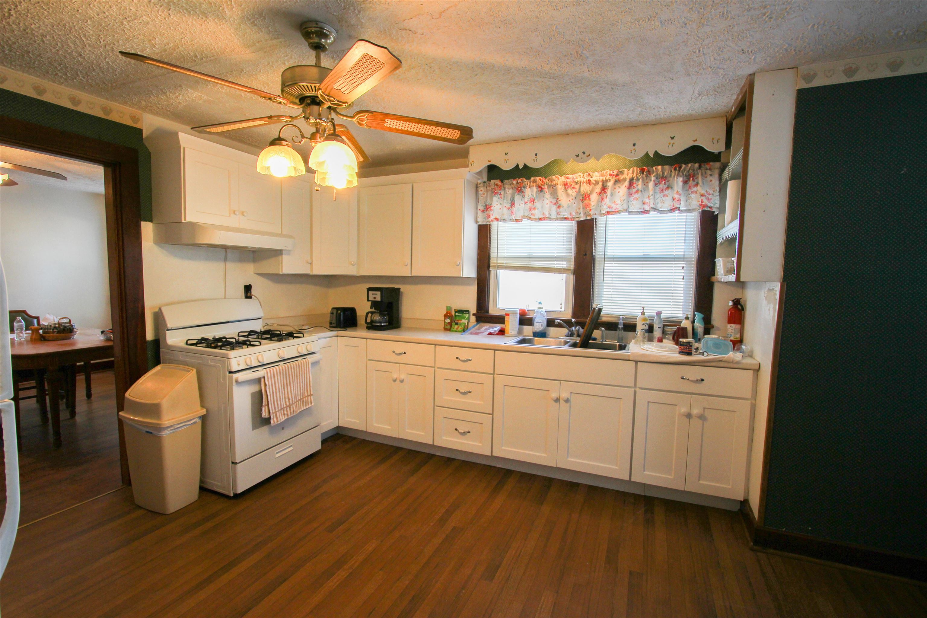 13387 Highway 231, Utica, Kentucky 42376, 3 Bedrooms Bedrooms, ,1 BathroomBathrooms,Single Family Residence,For Sale,Highway 231,91723