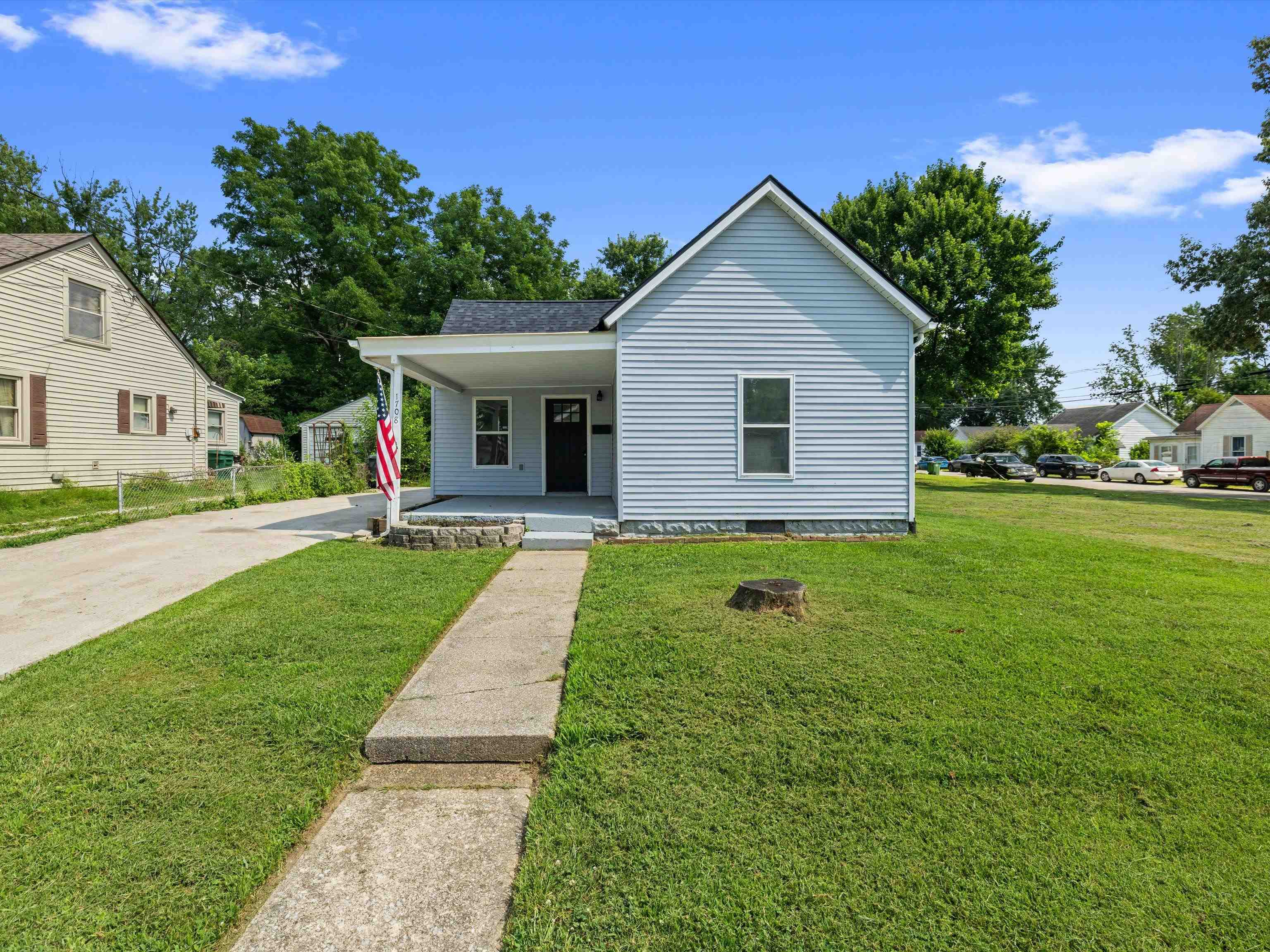 1708 Monarch Avenue, Owensboro, Kentucky 42303, 3 Bedrooms Bedrooms, ,1 BathroomBathrooms,Single Family Residence,For Sale,Monarch Avenue,91727