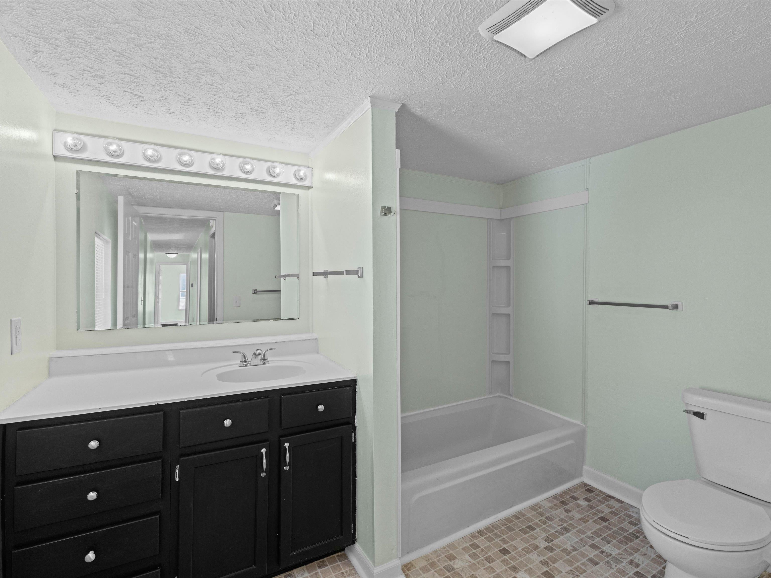 1708 Monarch Avenue, Owensboro, Kentucky 42303, 3 Bedrooms Bedrooms, ,1 BathroomBathrooms,Single Family Residence,For Sale,Monarch Avenue,91727