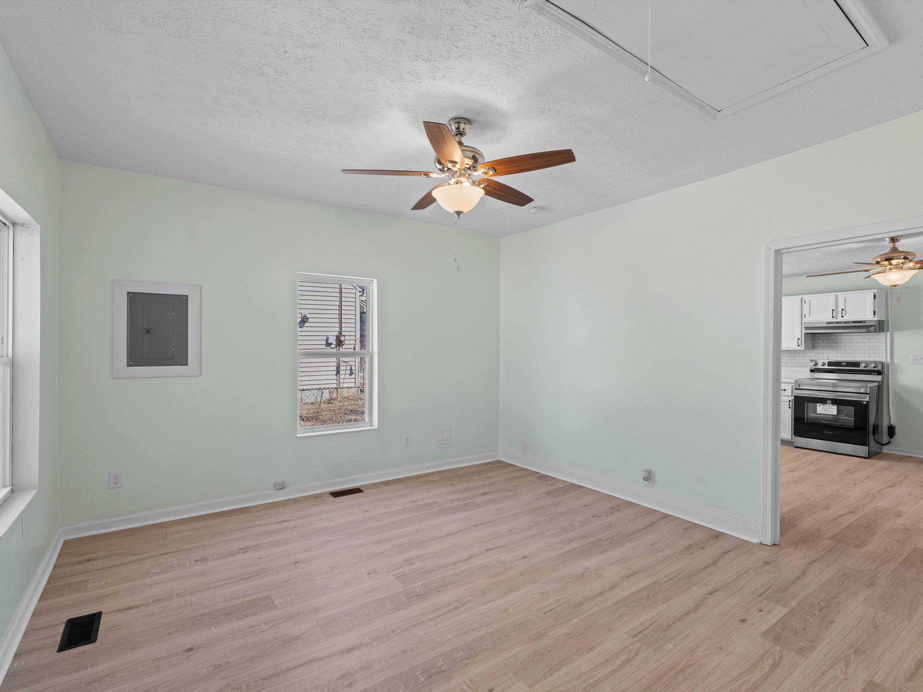 1708 Monarch Avenue, Owensboro, Kentucky 42303, 3 Bedrooms Bedrooms, ,1 BathroomBathrooms,Single Family Residence,For Sale,Monarch Avenue,91727
