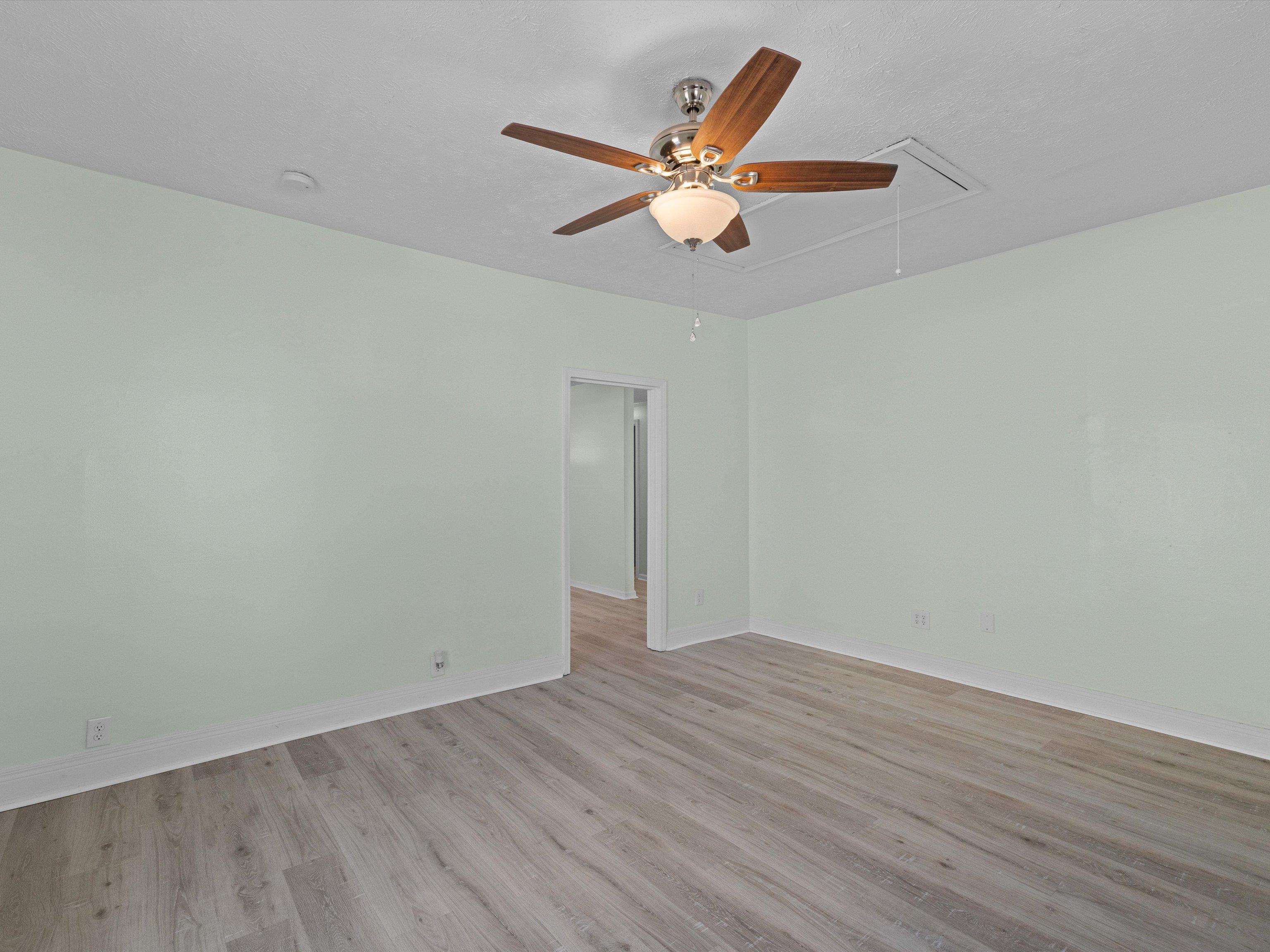 1708 Monarch Avenue, Owensboro, Kentucky 42303, 3 Bedrooms Bedrooms, ,1 BathroomBathrooms,Single Family Residence,For Sale,Monarch Avenue,91727